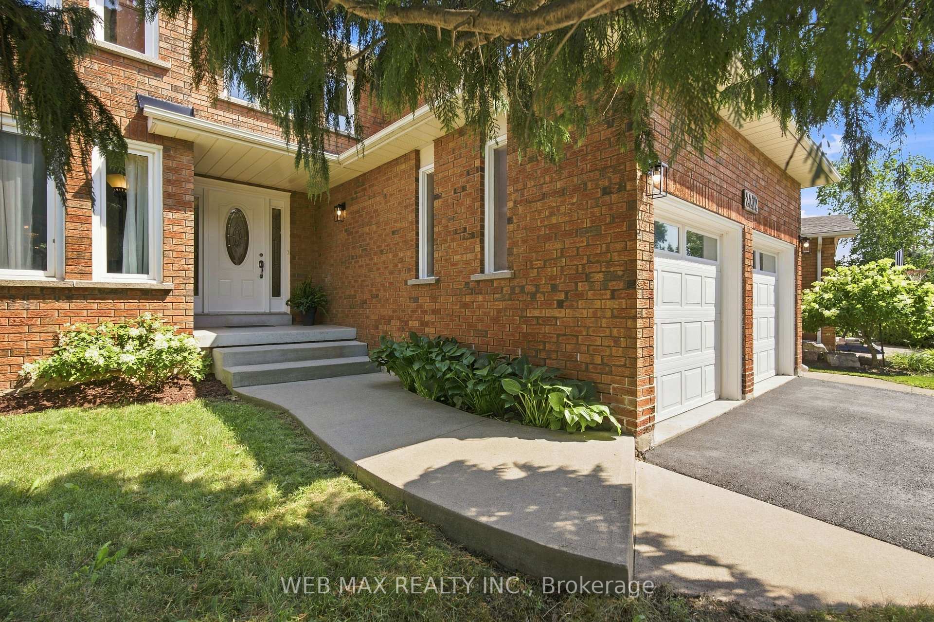 Photo 3 of 2272 Shipwright Road, Oakville, Glen Abbey — HOMEH