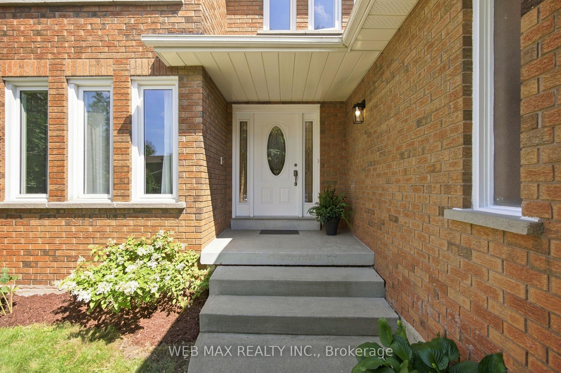 Photo 4 of 2272 Shipwright Road, Oakville, Glen Abbey — HOMEH