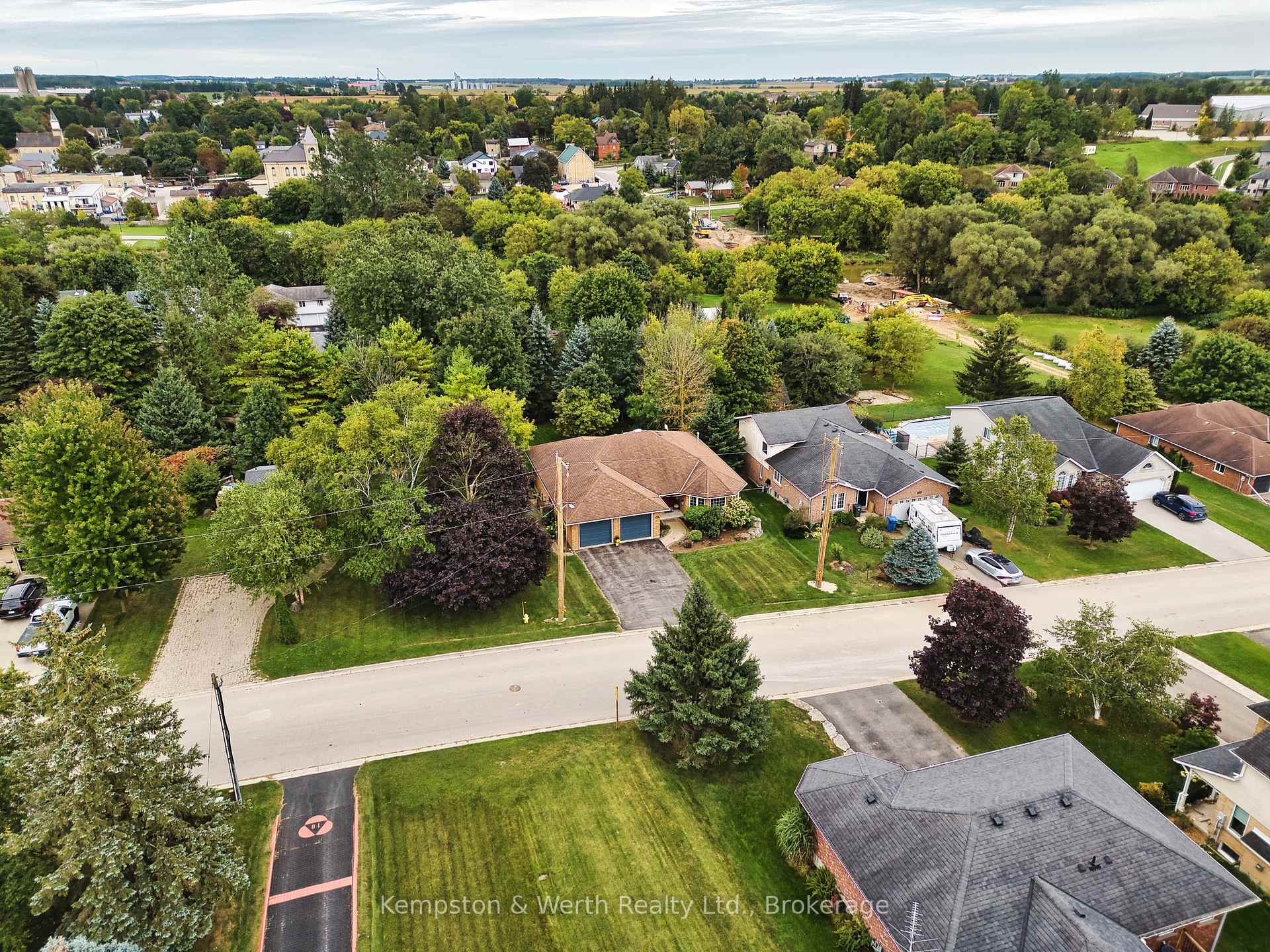 Photo 3 of 21 Queen Street, Mapleton, Rural Mapleton — HOMEH