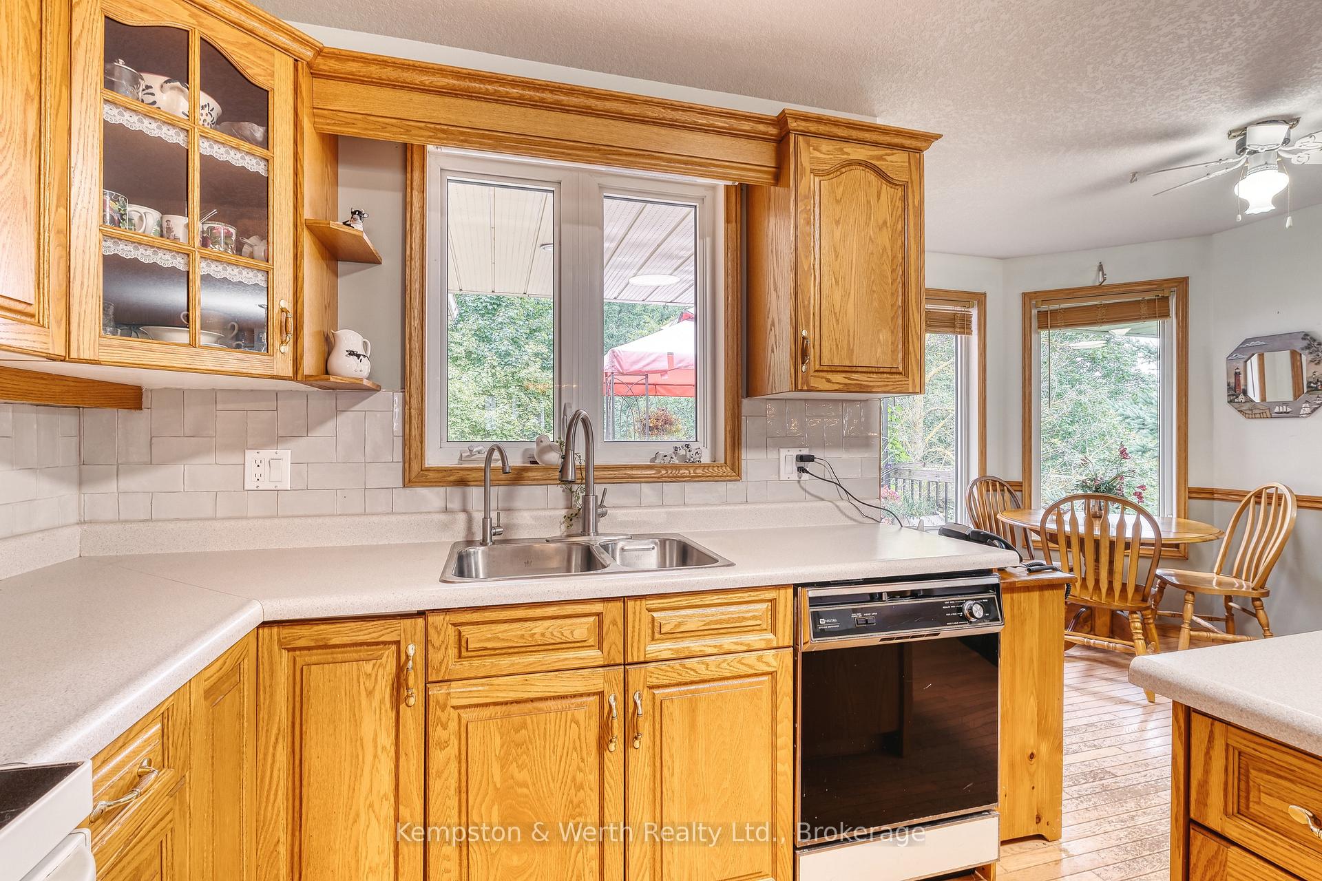 Photo 19 of 21 Queen Street, Mapleton, Rural Mapleton — HOMEH