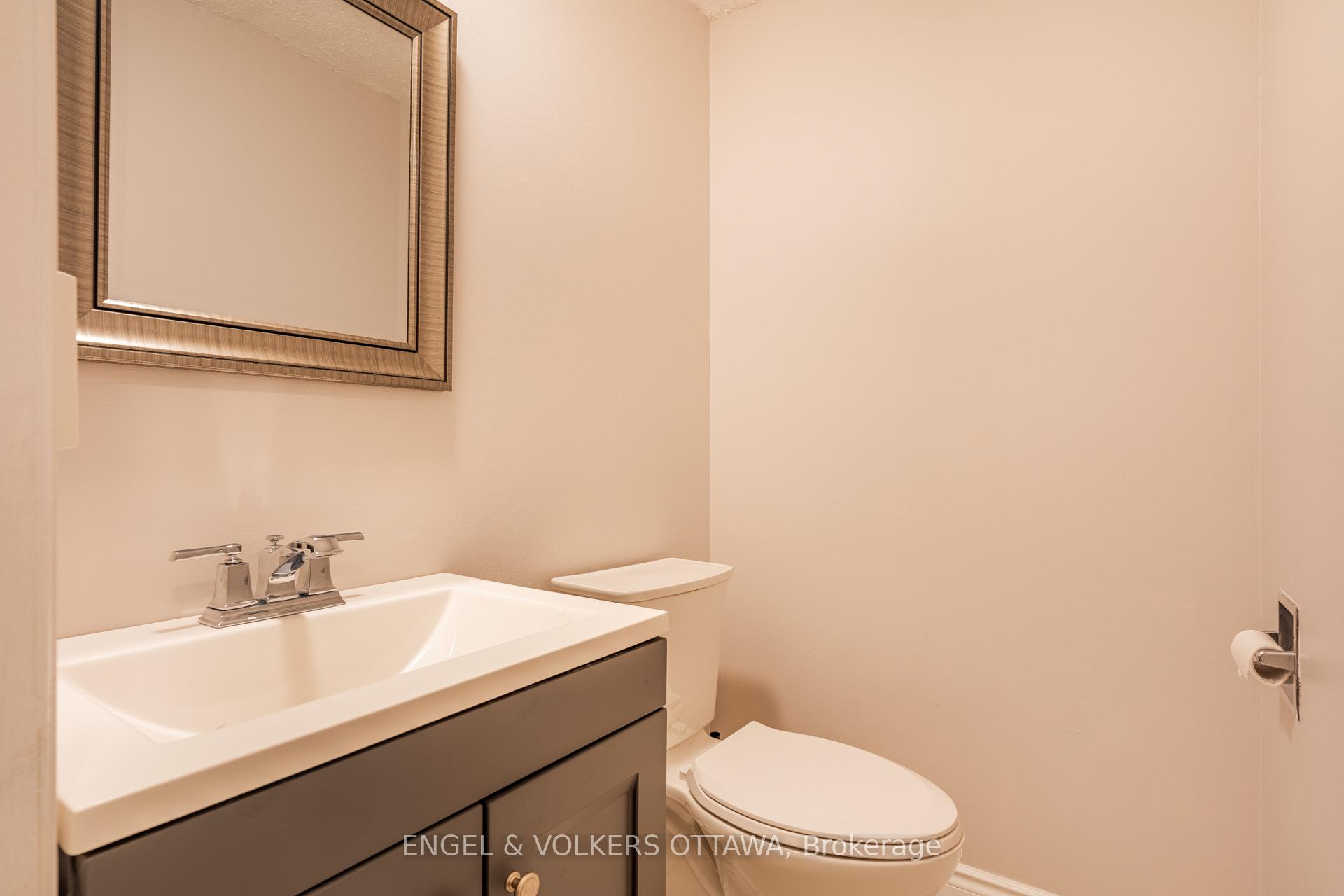 Photo 26 of Unit E, 451 Moodie Drive E, Ottawa, Arbeatha Park — HOMEH