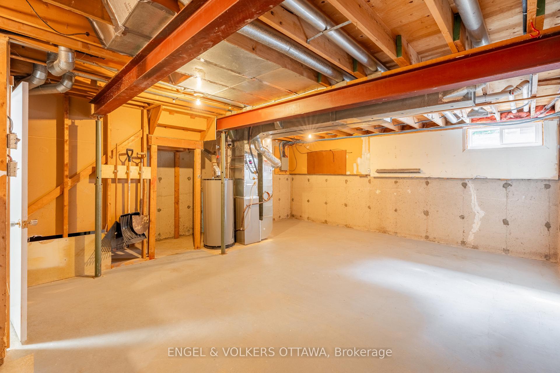 Photo 30 of Unit E, 451 Moodie Drive E, Ottawa, Arbeatha Park — HOMEH