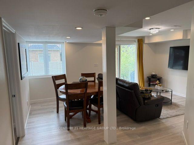 Photo 6 of 23 Goldeneye Drive, East Gwillimbury, Holland Landing — HOMEH