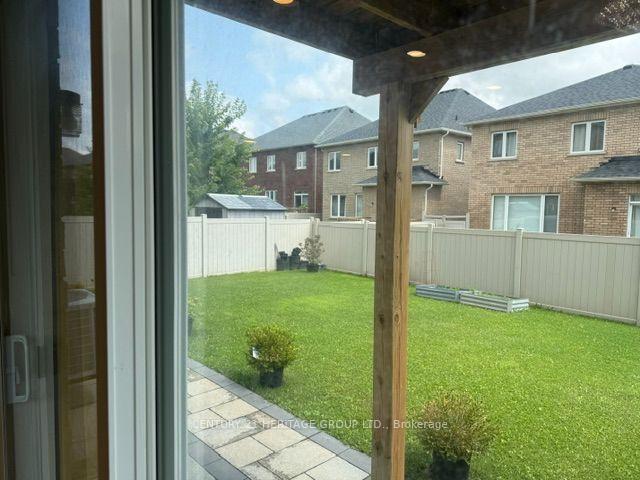 Photo 12 of 23 Goldeneye Drive, East Gwillimbury, Holland Landing — HOMEH
