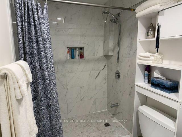 Photo 20 of 23 Goldeneye Drive, East Gwillimbury, Holland Landing — HOMEH