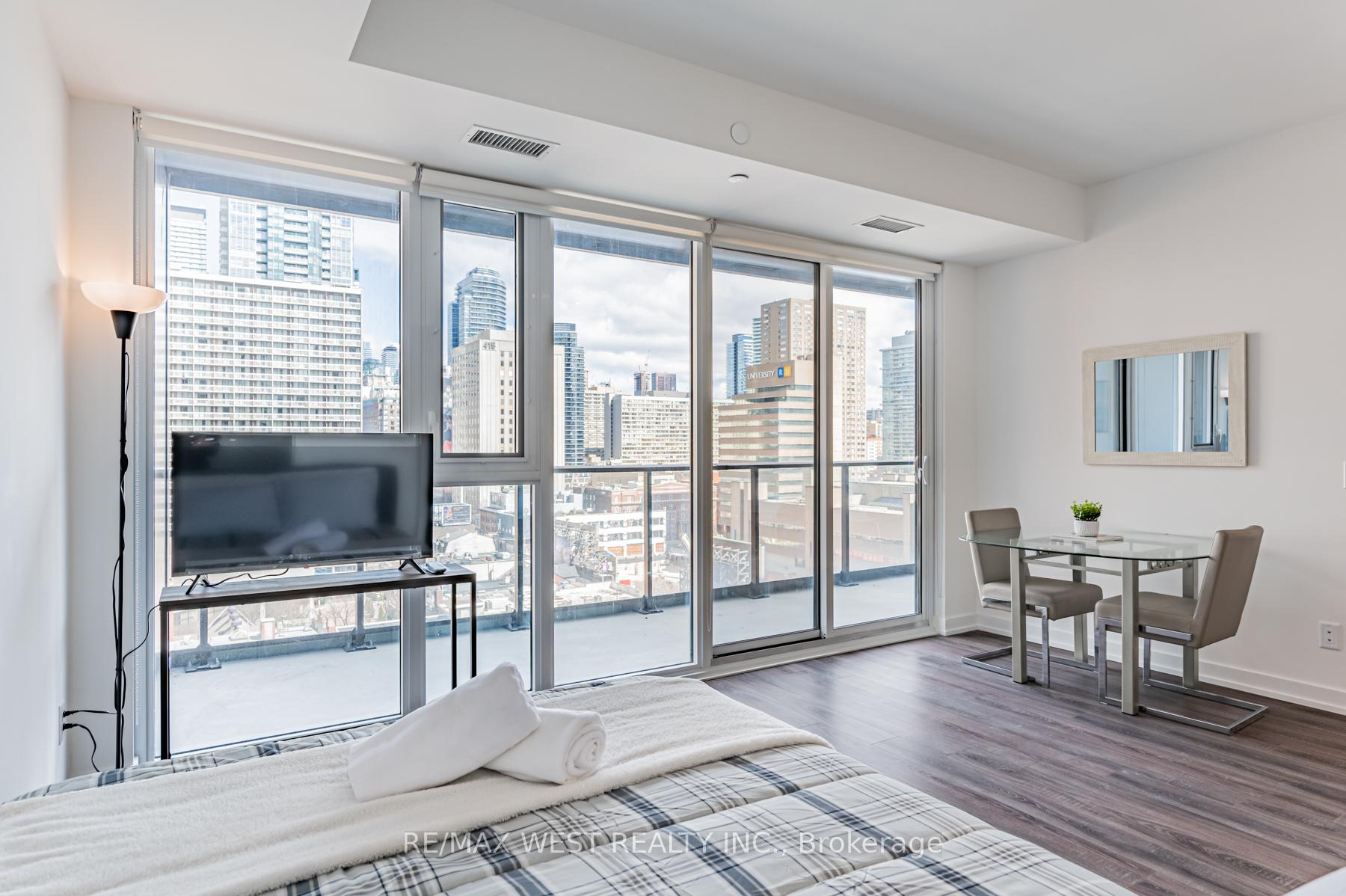 Photo 1 of Unit 901, 20 Edward Street, Toronto, Bay Street Corridor — HOMEH