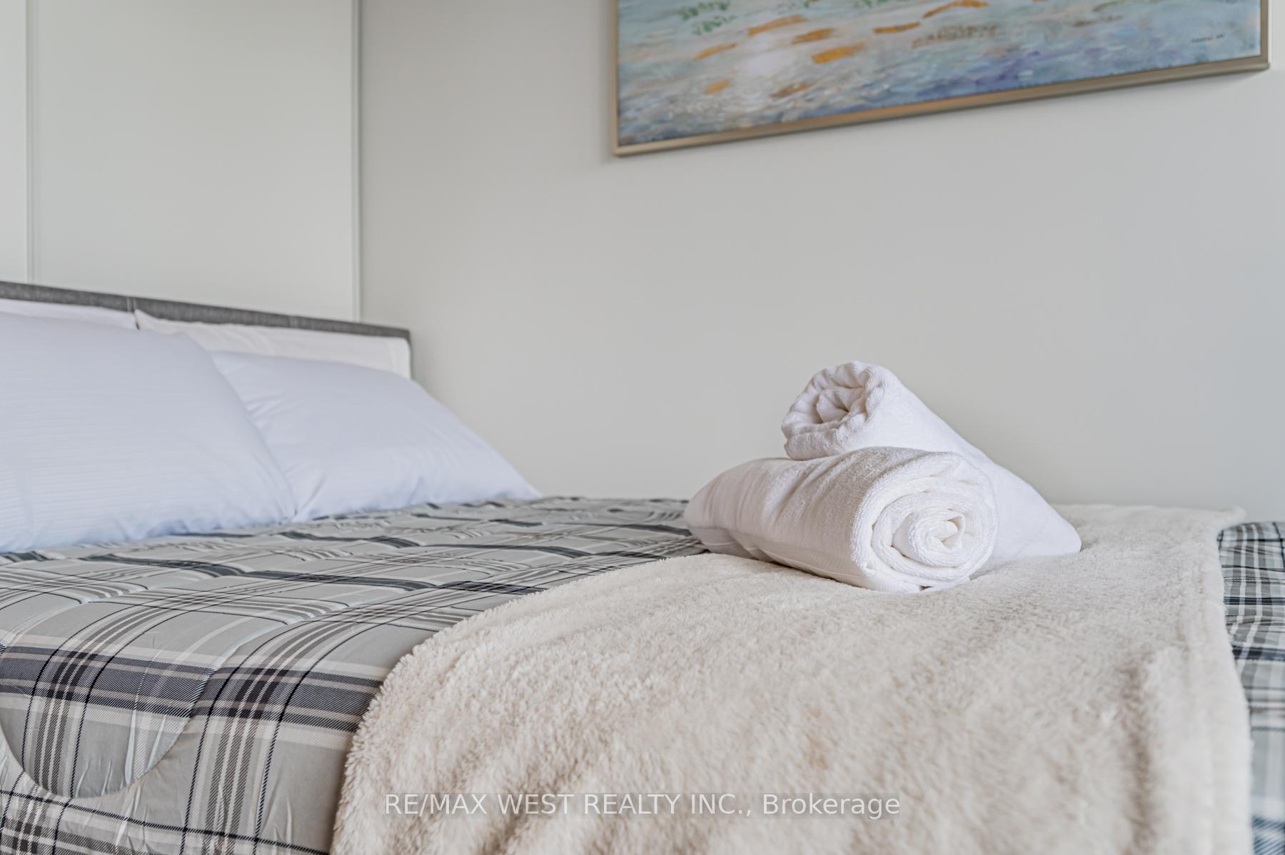 Photo 7 of Unit 901, 20 Edward Street, Toronto, Bay Street Corridor — HOMEH
