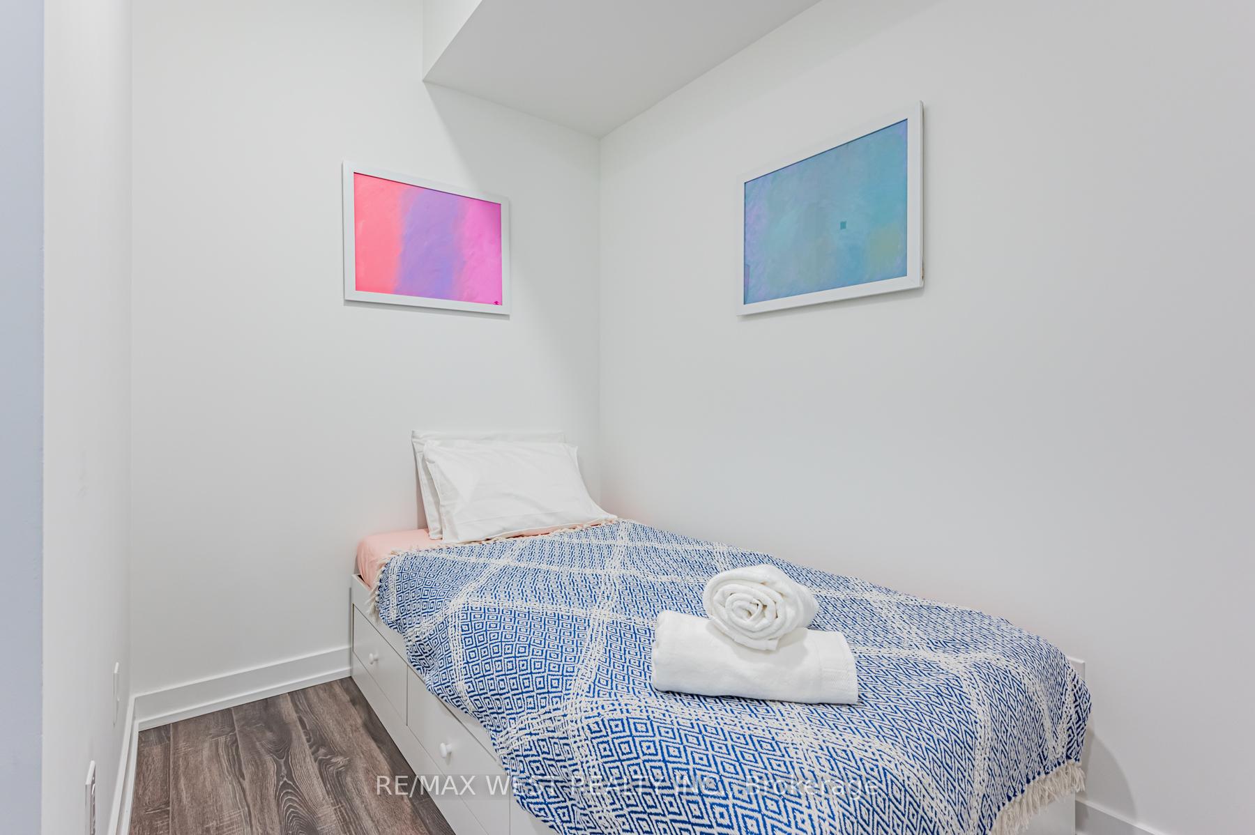 Photo 9 of Unit 901, 20 Edward Street, Toronto, Bay Street Corridor — HOMEH