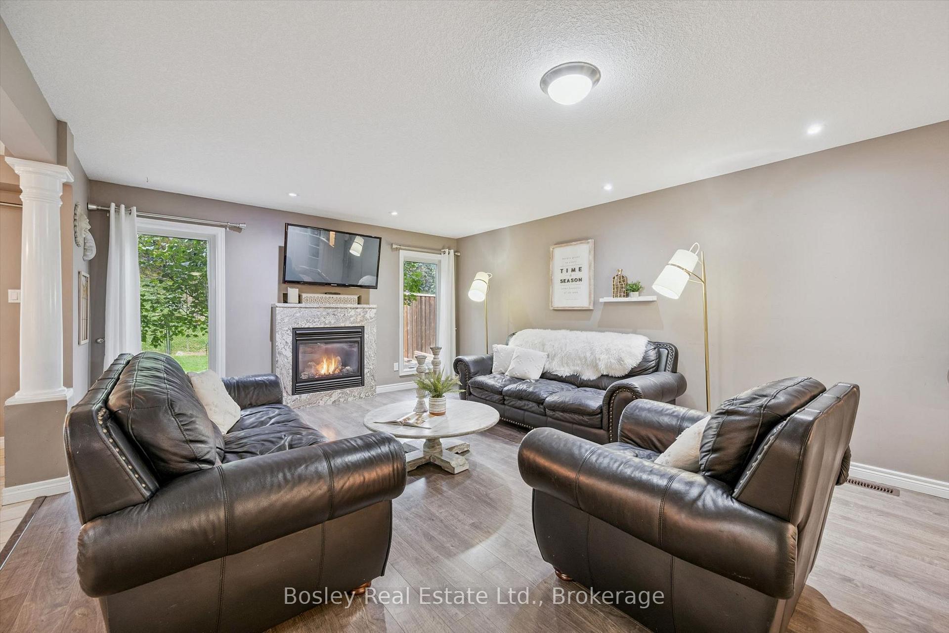 Photo 8 of 94 Maplecrest Drive, Woolwich, Breslau — HOMEH