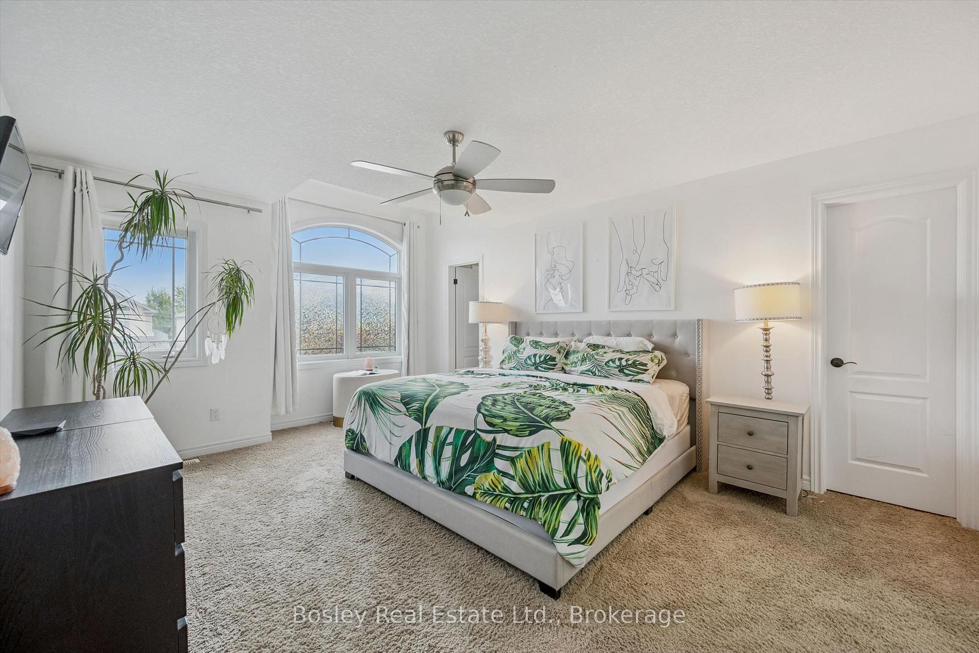 Photo 19 of 94 Maplecrest Drive, Woolwich, Breslau — HOMEH