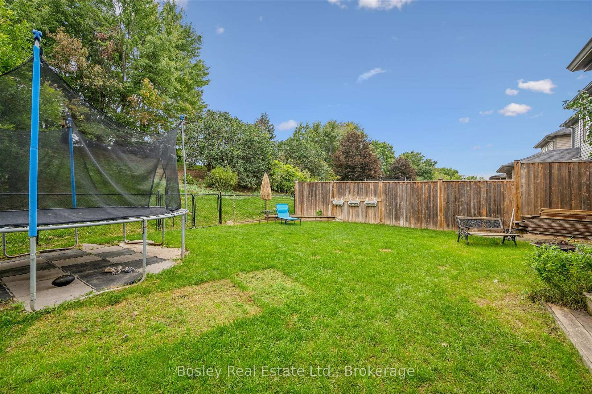 Photo 31 of 94 Maplecrest Drive, Woolwich, Breslau — HOMEH