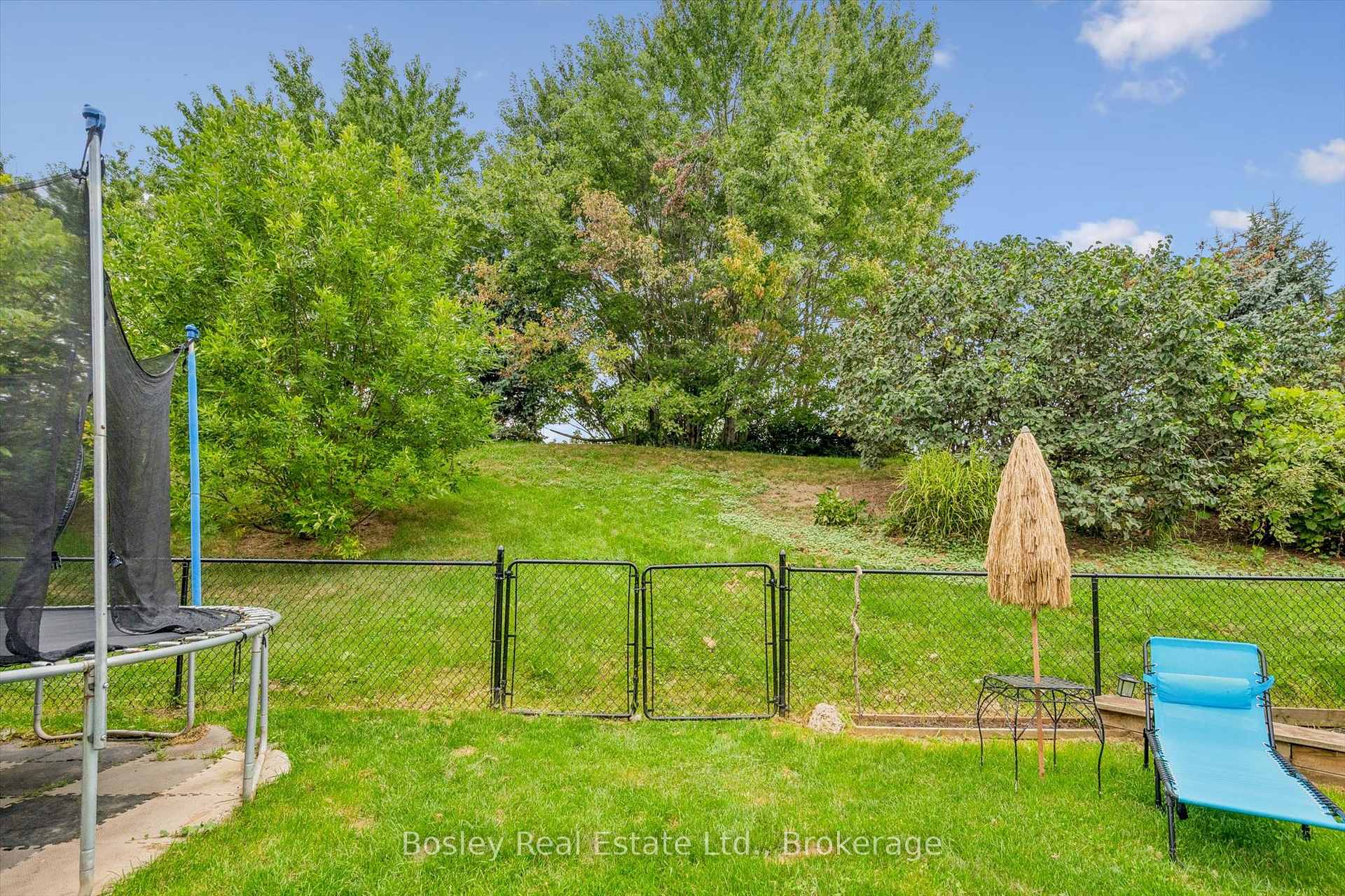 Photo 37 of 94 Maplecrest Drive, Woolwich, Breslau — HOMEH