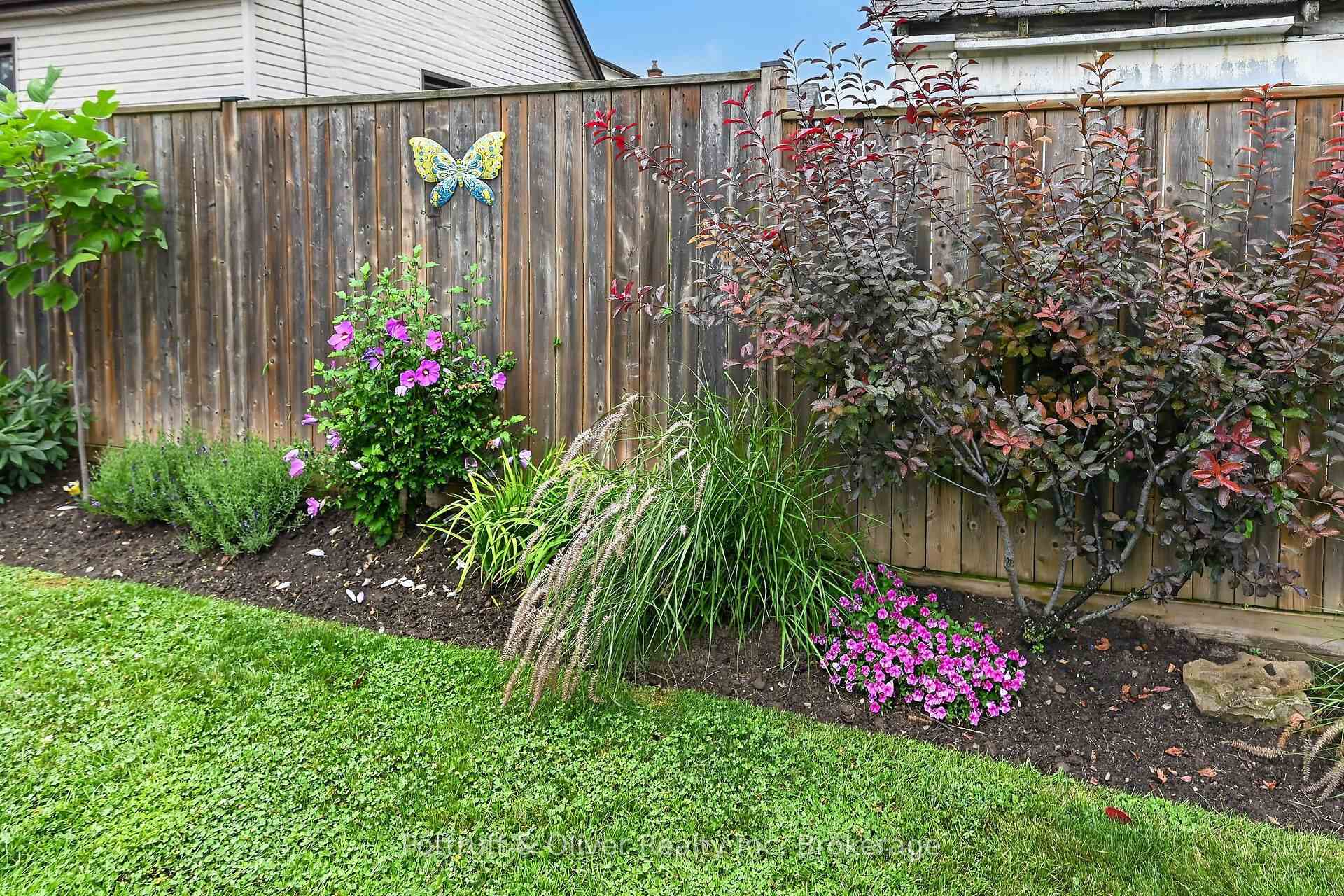 Photo 46 of 25 Woodbridge Road, Hamilton, Bartonville — HOMEH
