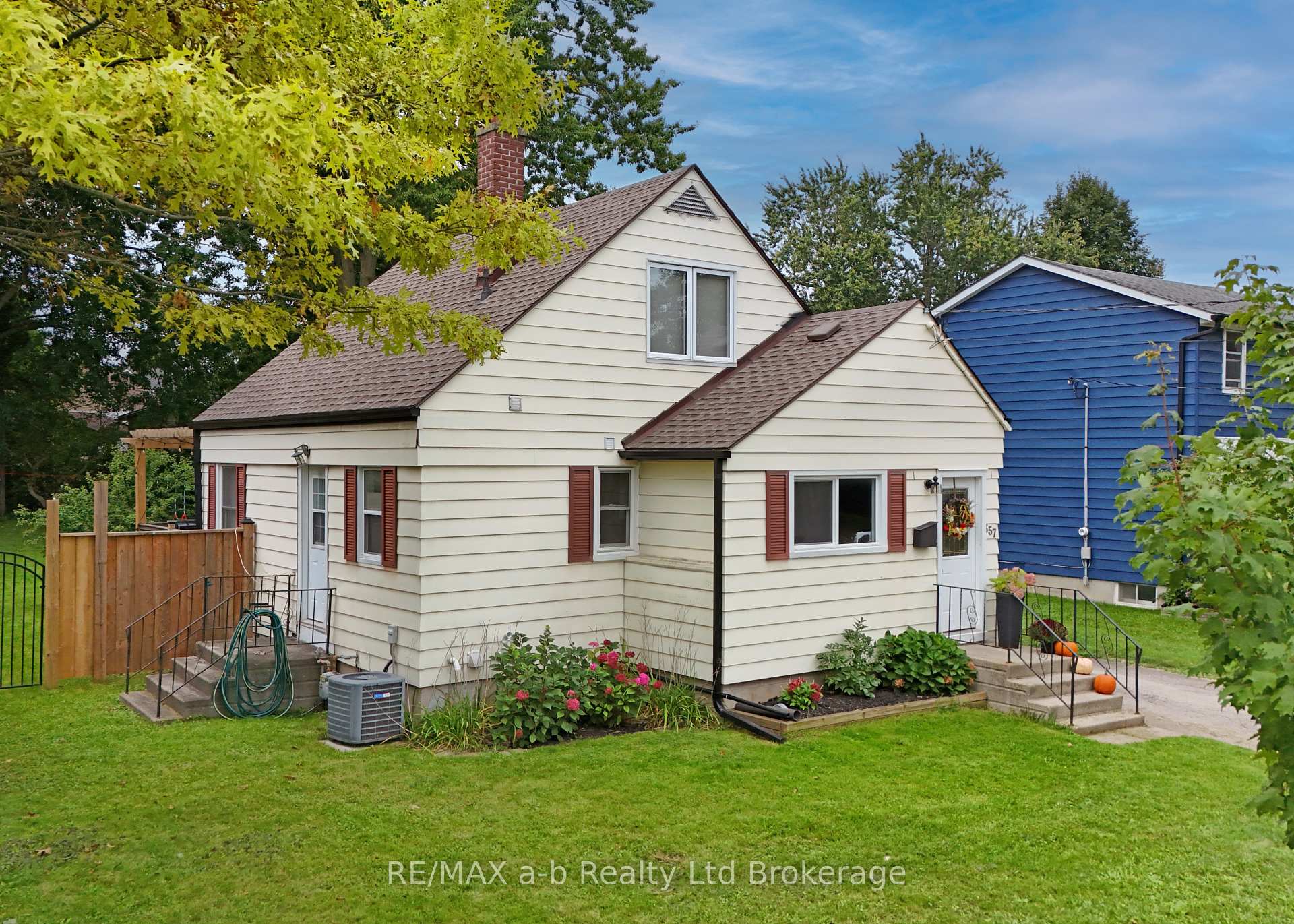 Front of 357 Knightsbridge Road