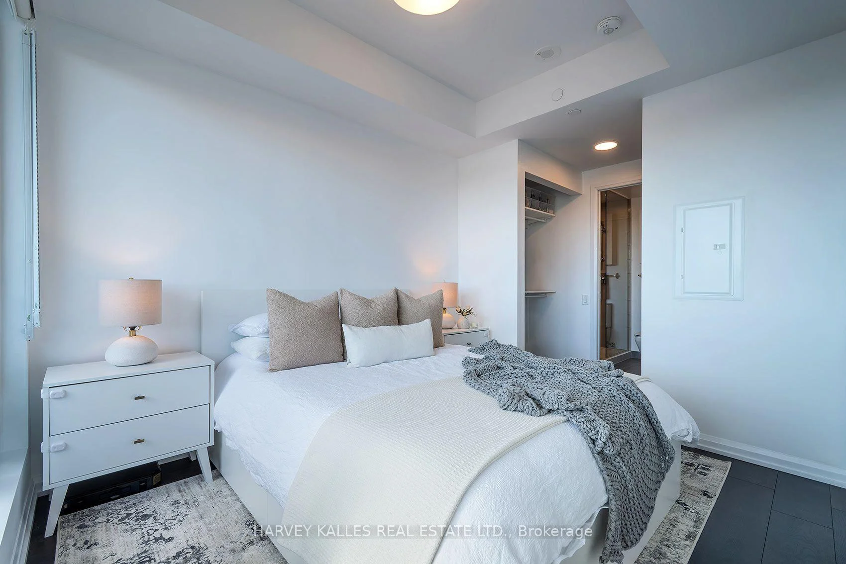 Photo 18 of Unit 412, 4208 Dundas Street W, Etobicoke, Edenbridge-Humber Valley — HOMEH