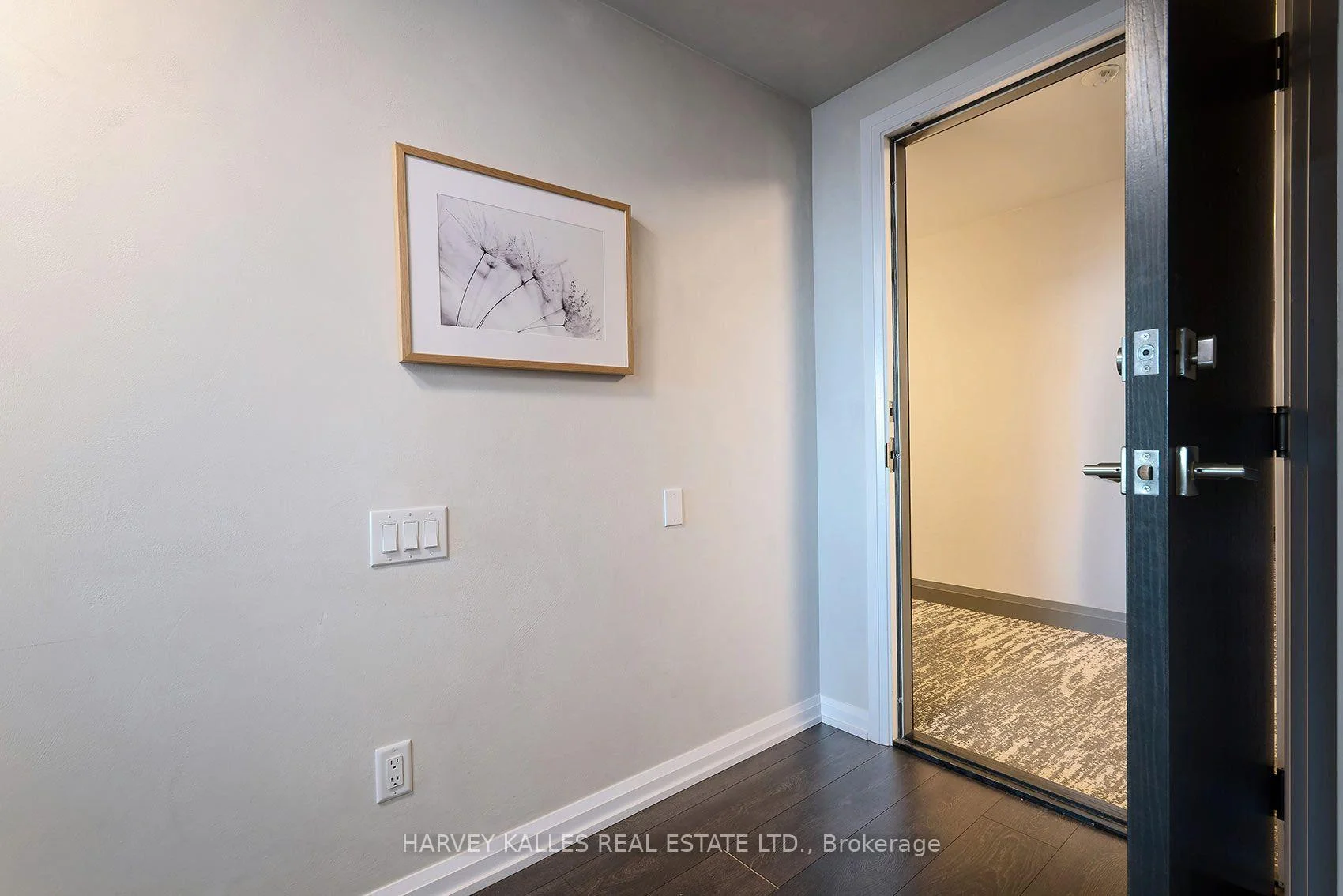 Photo 48 of Unit 412, 4208 Dundas Street W, Etobicoke, Edenbridge-Humber Valley — HOMEH