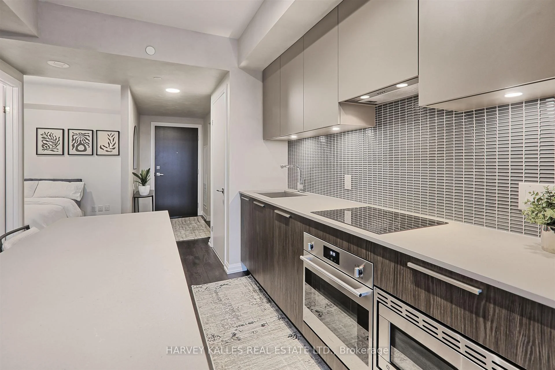 Photo 15 of Unit 412, 4208 Dundas Street W, Etobicoke, Edenbridge-Humber Valley — HOMEH