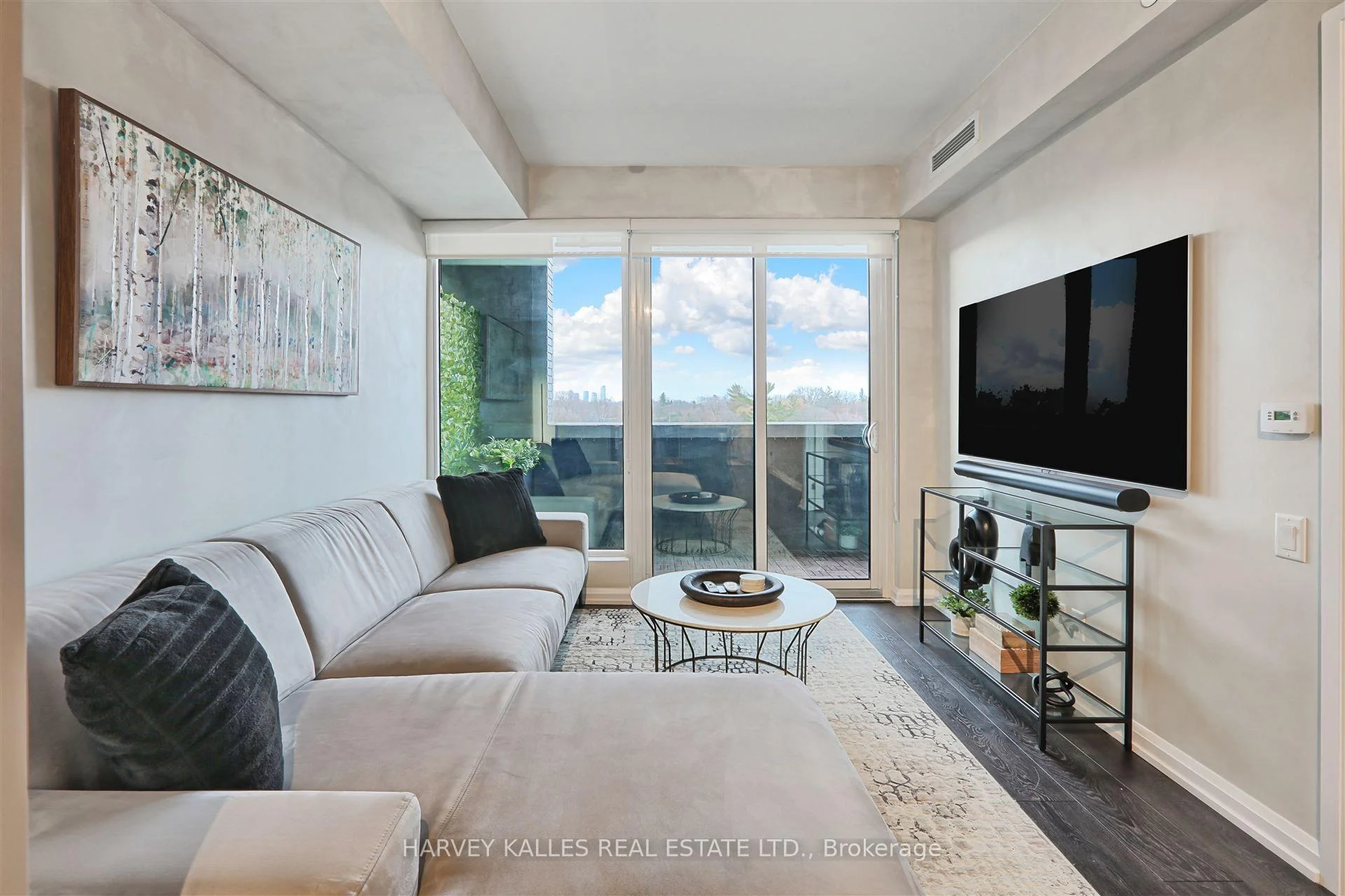 Photo 23 of Unit 412, 4208 Dundas Street W, Etobicoke, Edenbridge-Humber Valley — HOMEH