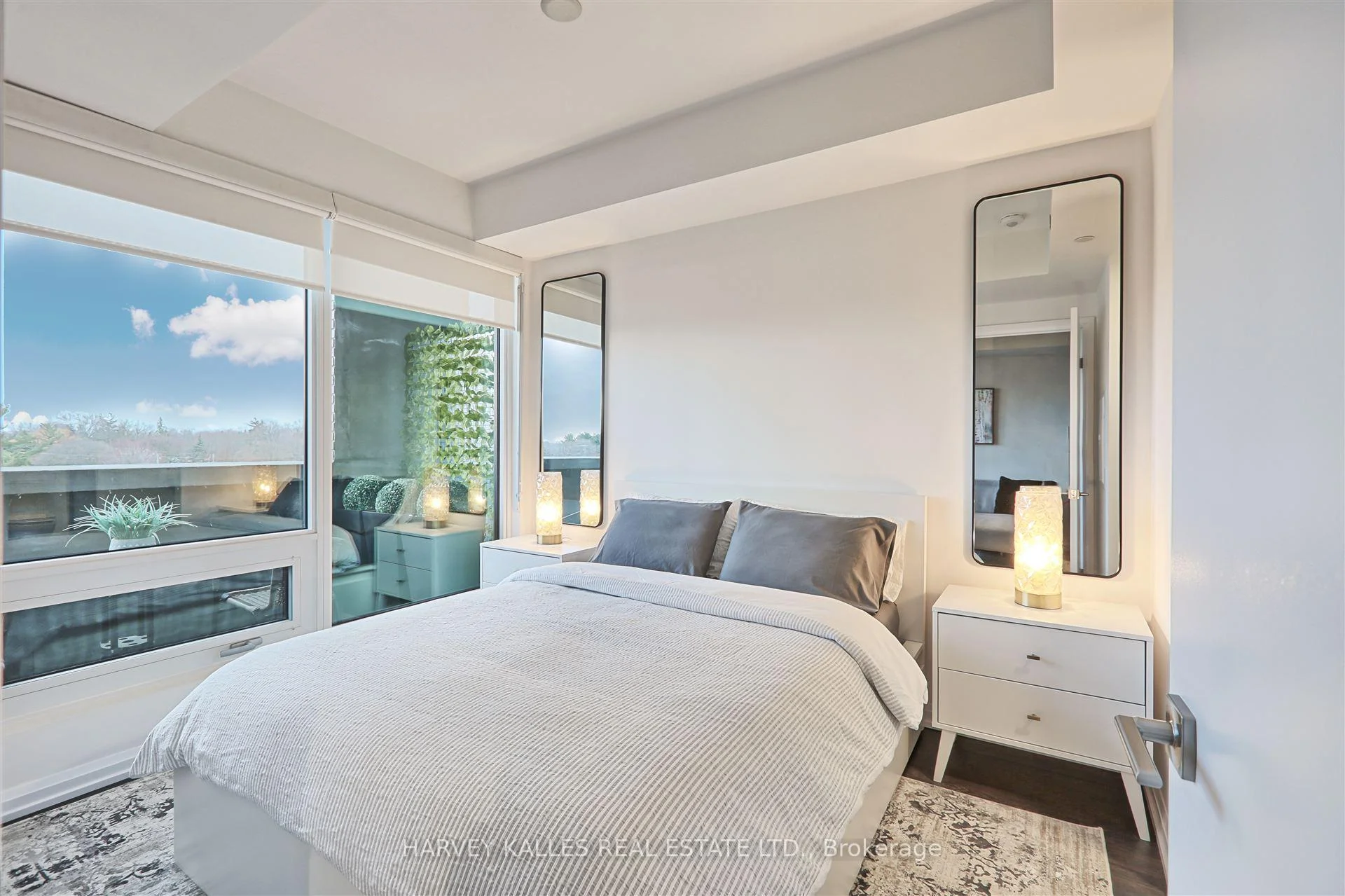 Photo 27 of Unit 412, 4208 Dundas Street W, Etobicoke, Edenbridge-Humber Valley — HOMEH