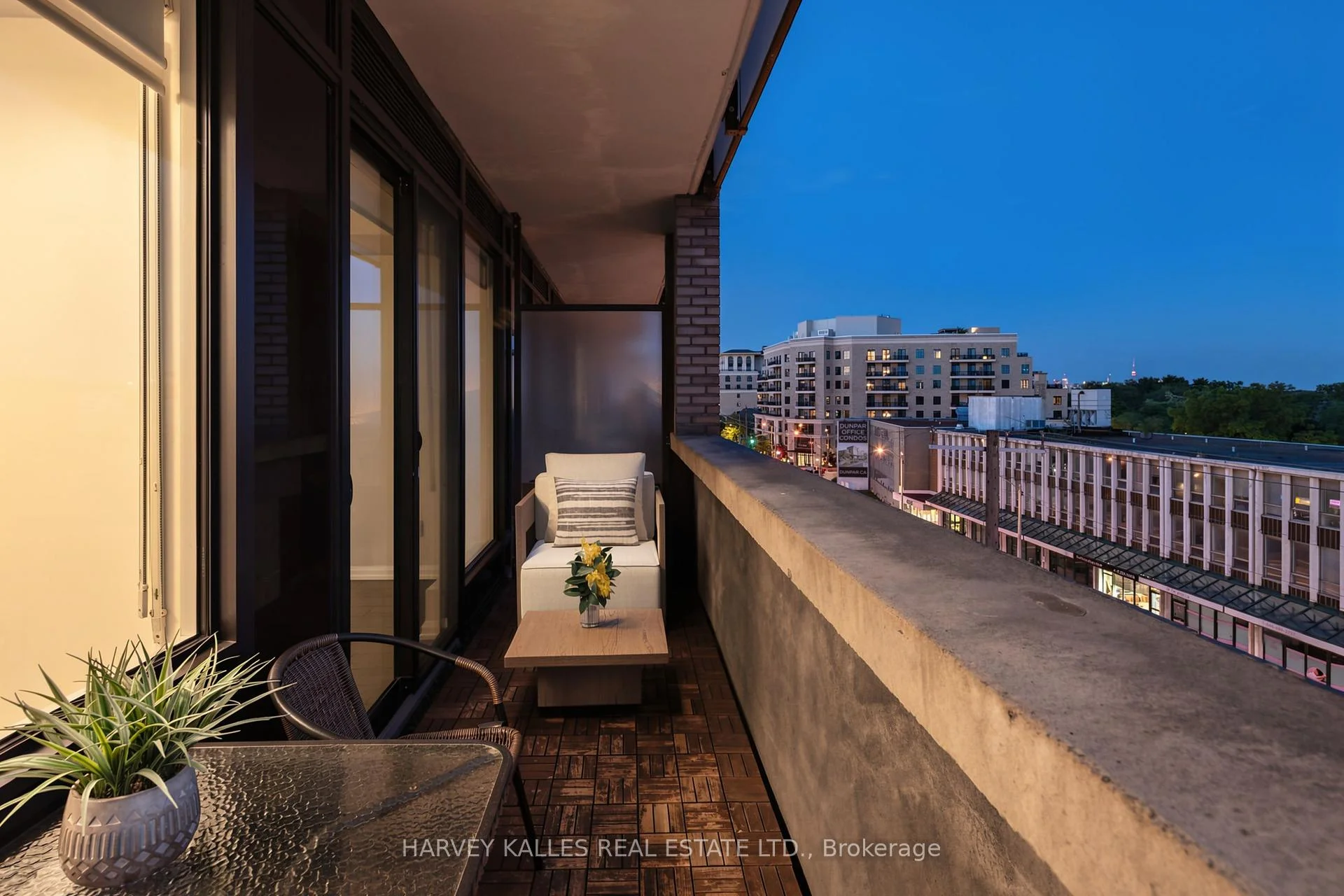 Photo 52 of Unit 412, 4208 Dundas Street W, Etobicoke, Edenbridge-Humber Valley — HOMEH
