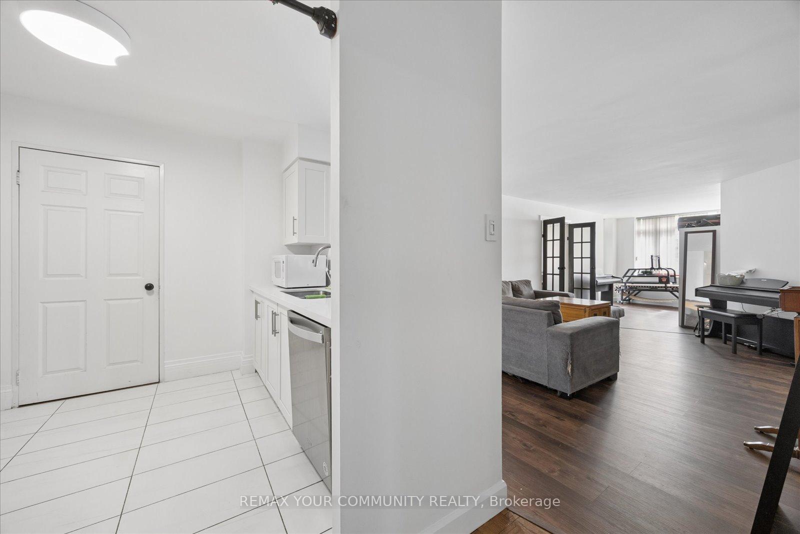 Photo 3 of Unit 706, 70 Mill Street, Toronto, Waterfront Communities — HOMEH