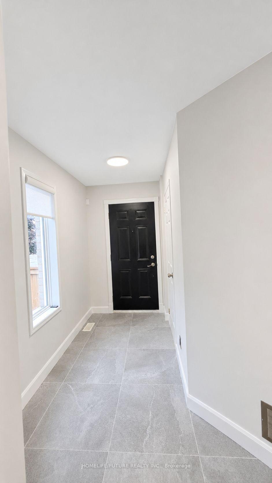 Photo 3 of 98 Guildwood Drive, Clarington, Bowmanville — HOMEH