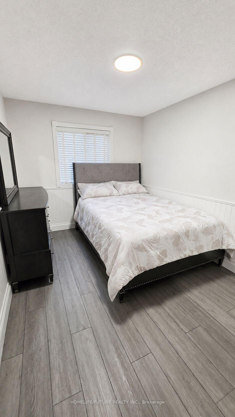 Photo 11 of 98 Guildwood Drive, Clarington, Bowmanville — HOMEH