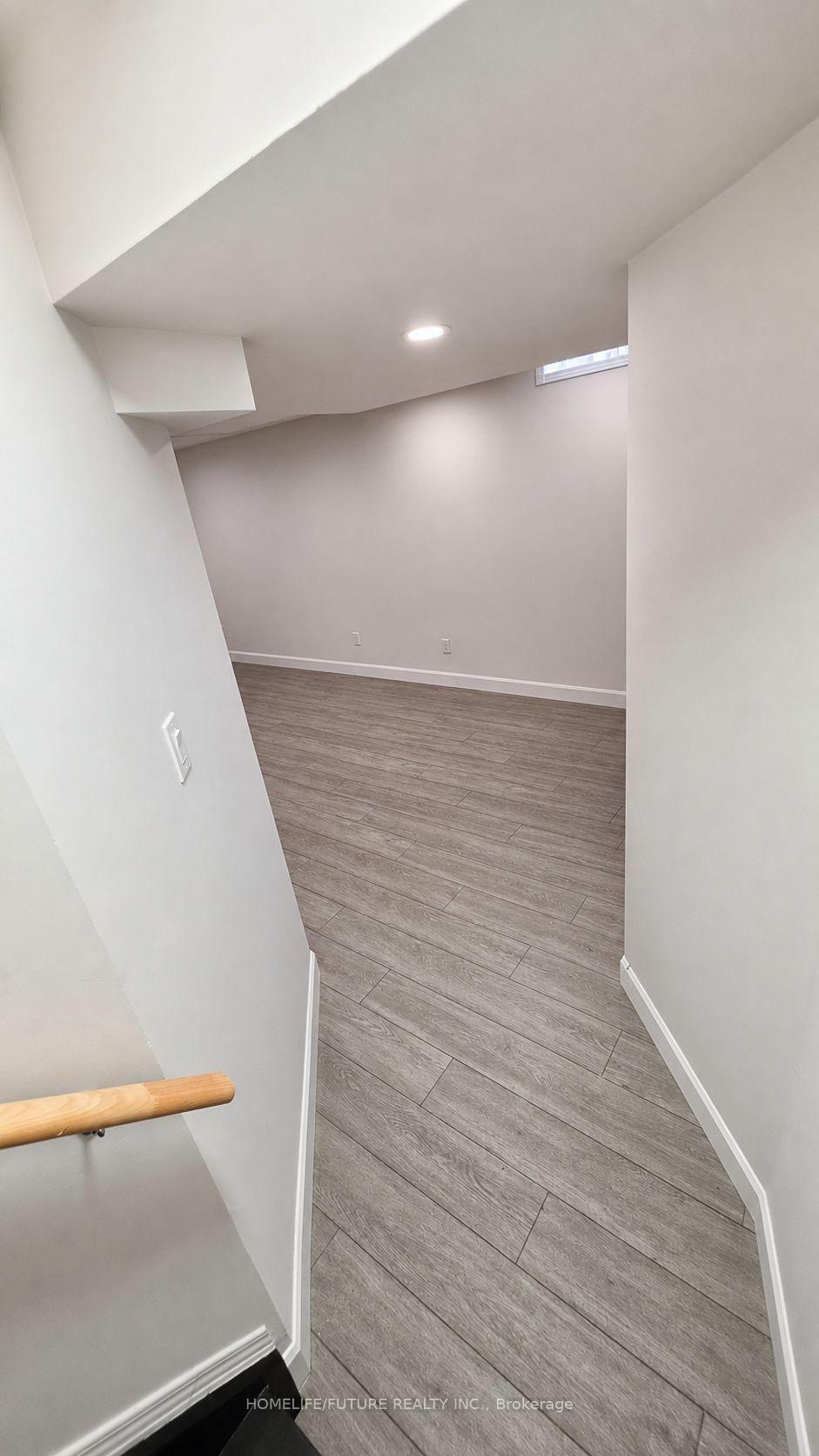 Photo 13 of 98 Guildwood Drive, Clarington, Bowmanville — HOMEH