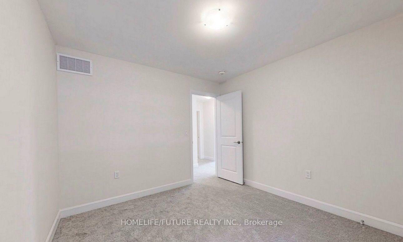 Photo 32 of 99 York Drive, Peterborough, Monaghan Ward 2 — HOMEH