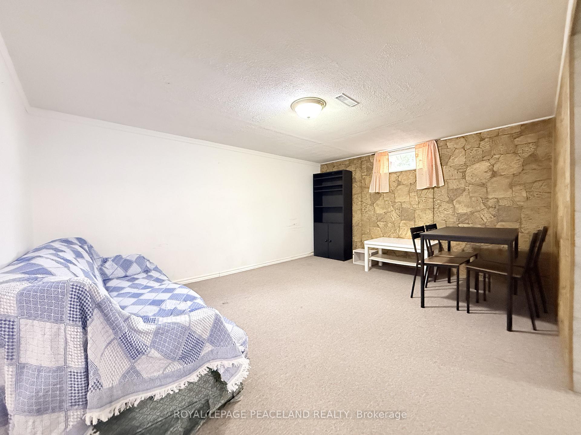 Photo 3 of Unit Basement, 230 Axminster Drive, Richmond Hill, Crosby — HOMEH