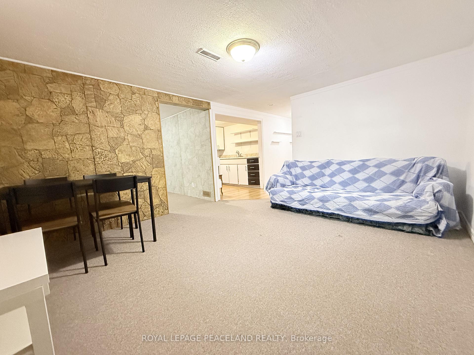 Photo 4 of Unit Basement, 230 Axminster Drive, Richmond Hill, Crosby — HOMEH