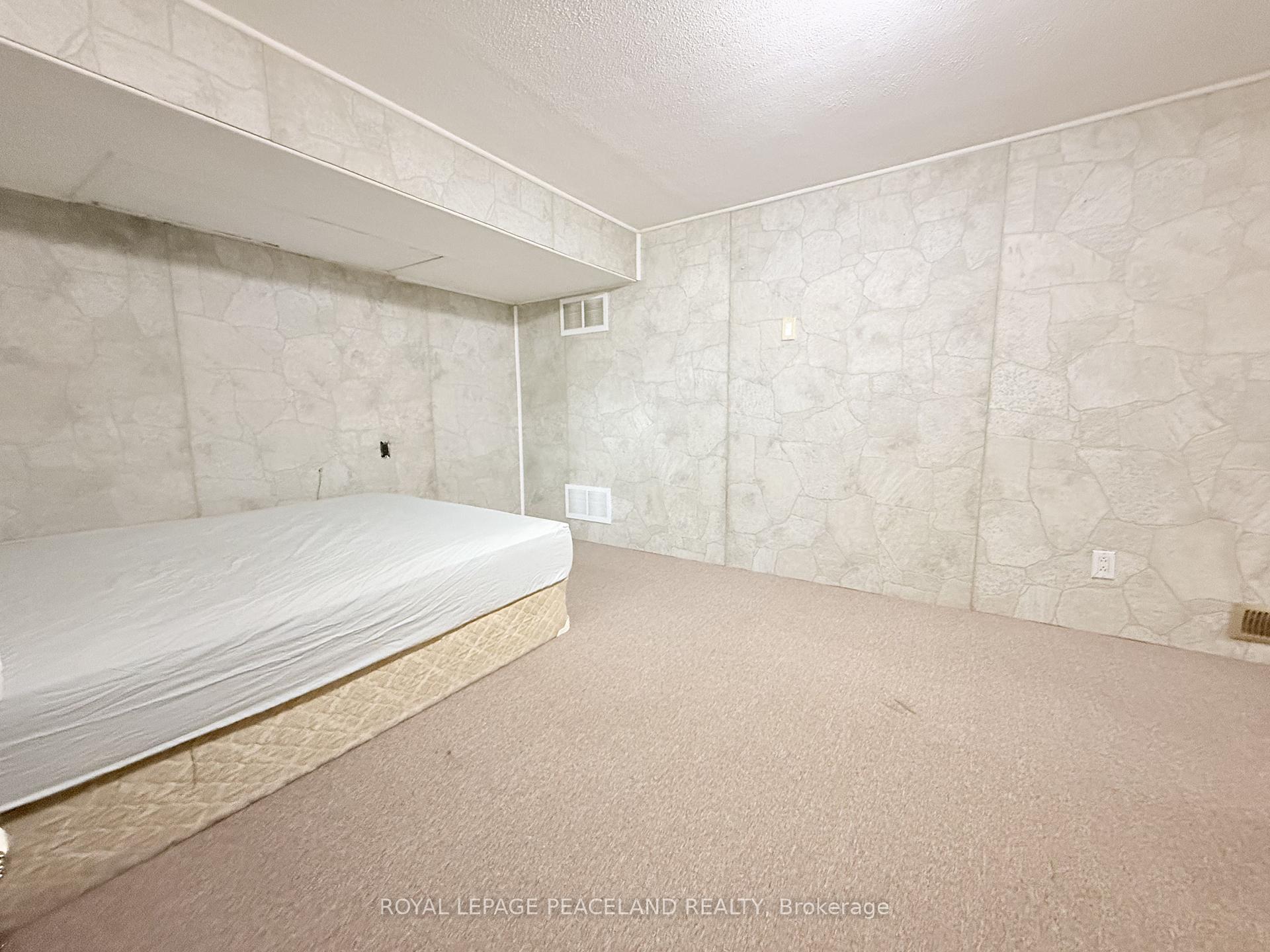 Photo 6 of Unit Basement, 230 Axminster Drive, Richmond Hill, Crosby — HOMEH