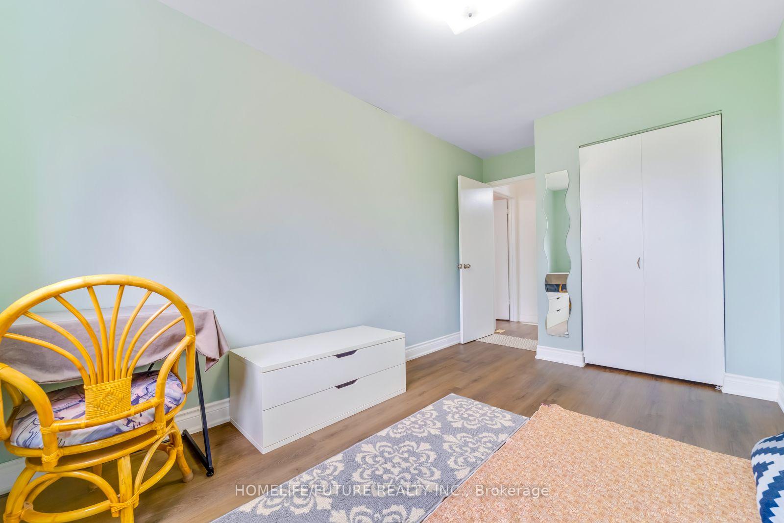 Photo 20 of 118 Brookmill Boulevard, Scarborough, L'Amoreaux — HOMEH