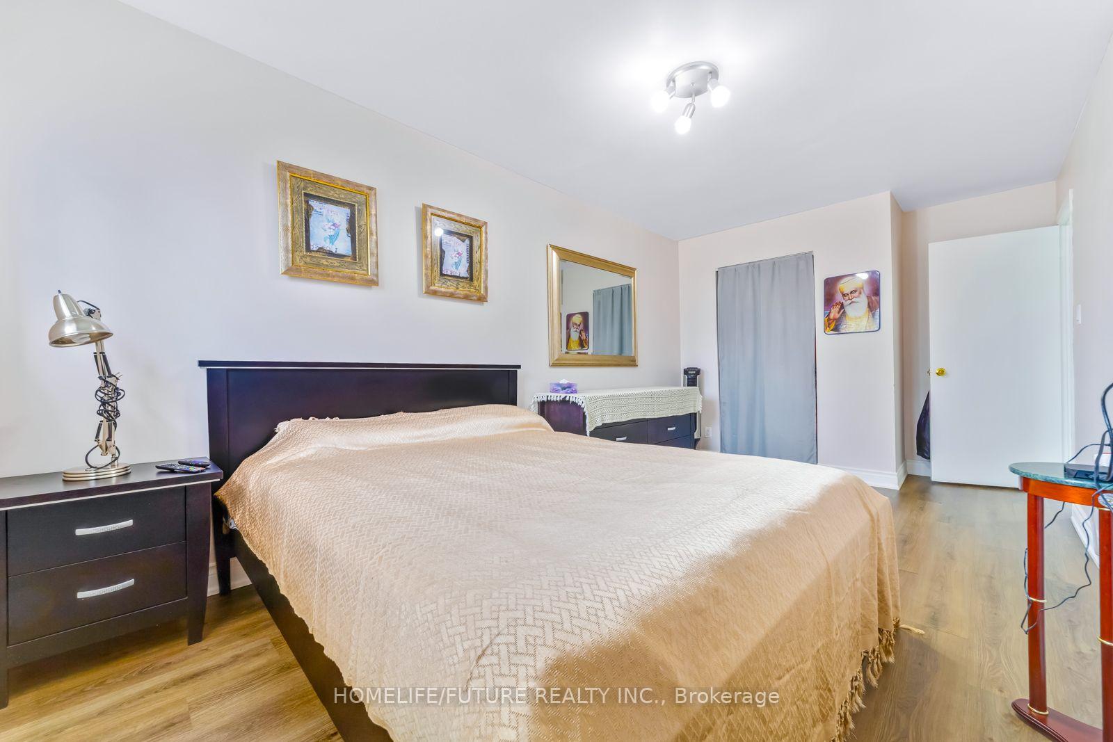 Photo 22 of 118 Brookmill Boulevard, Scarborough, L'Amoreaux — HOMEH