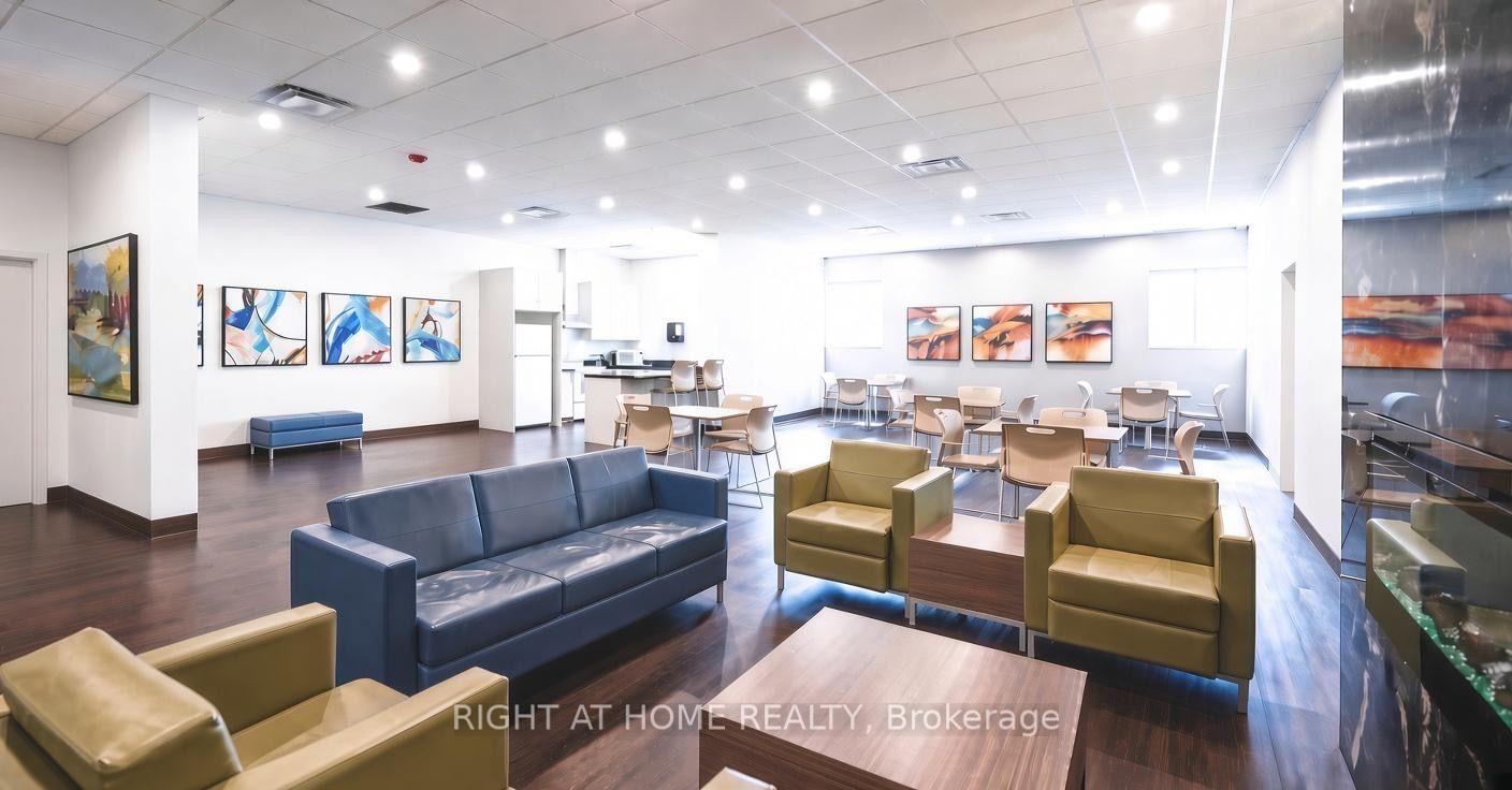 Photo 21 of Unit 1102, 820 Burnhamthorpe Road, Etobicoke, Markland Wood — HOMEH