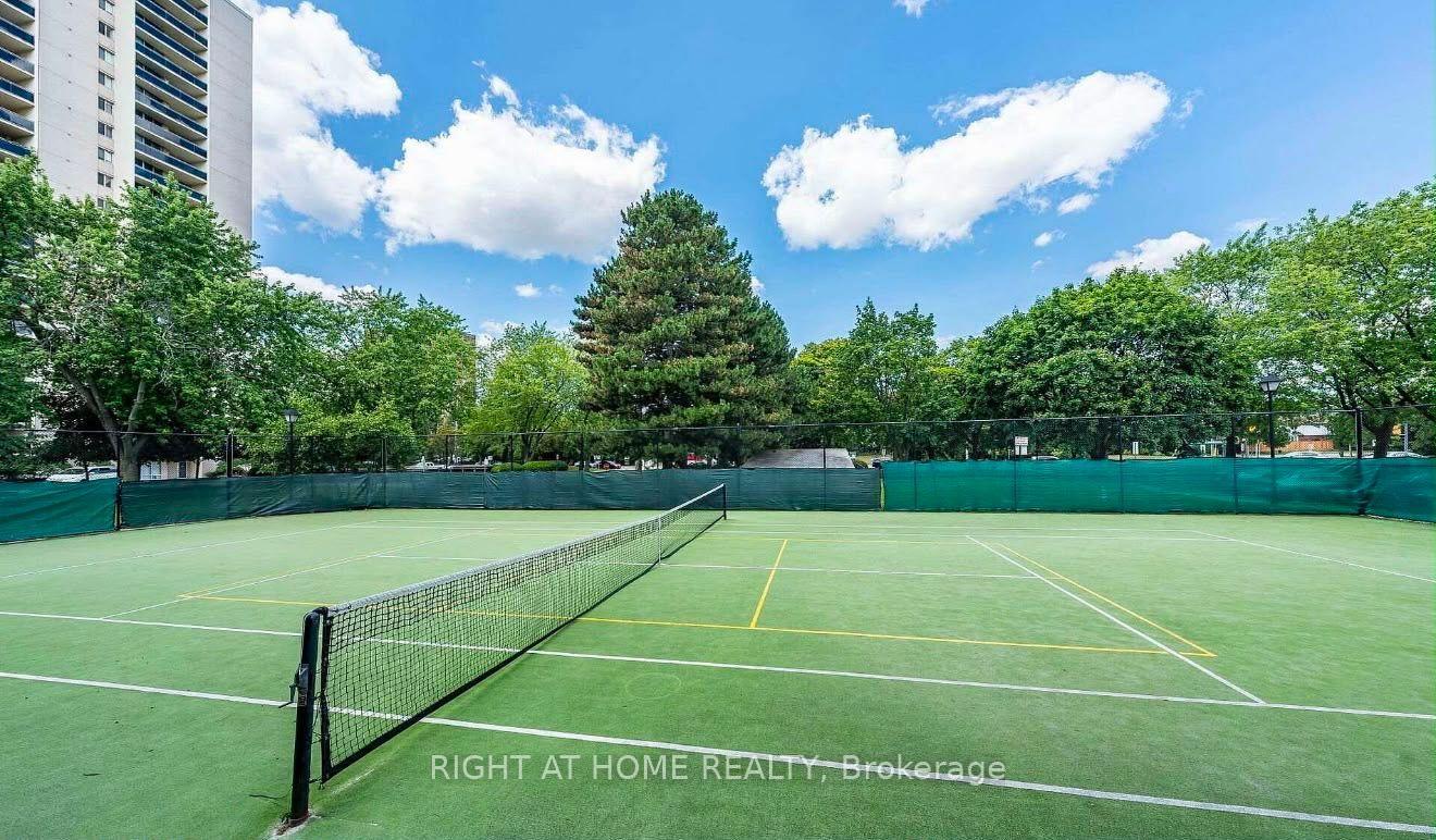 Photo 26 of Unit 1102, 820 Burnhamthorpe Road, Etobicoke, Markland Wood — HOMEH