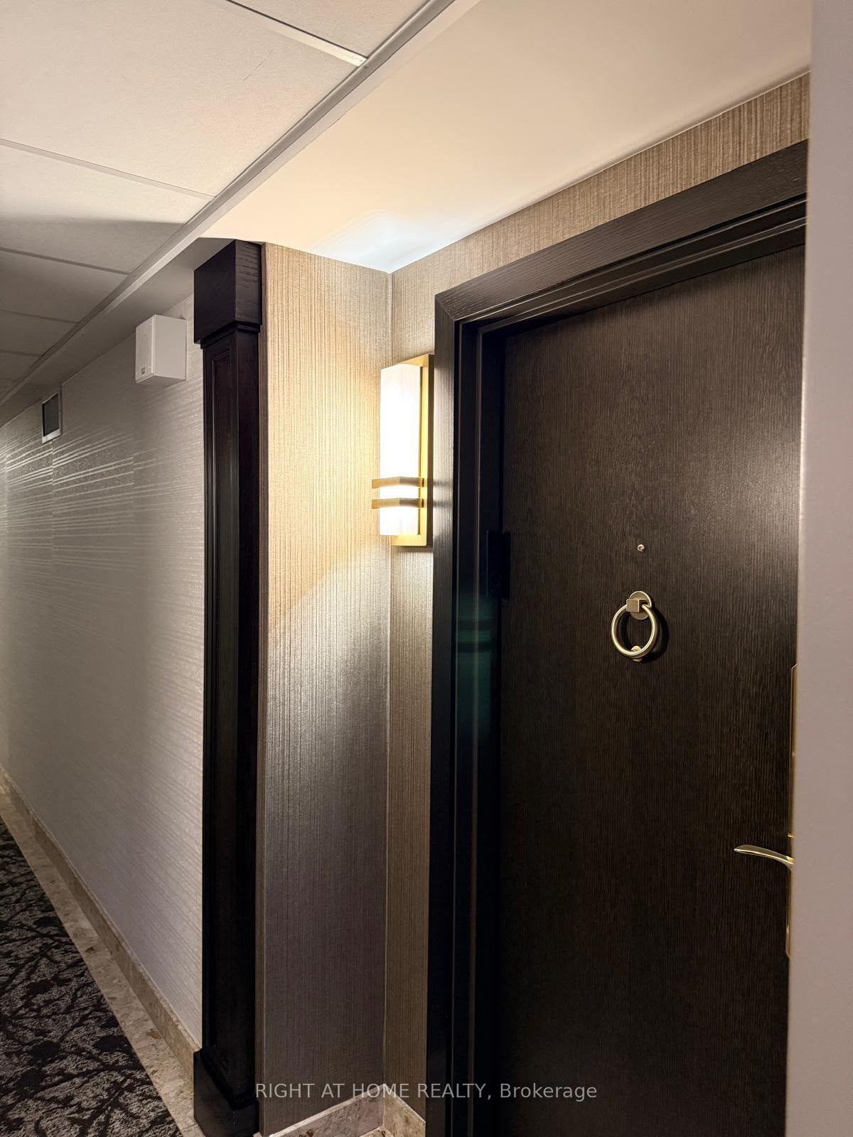 Photo 28 of Unit 1102, 820 Burnhamthorpe Road, Etobicoke, Markland Wood — HOMEH
