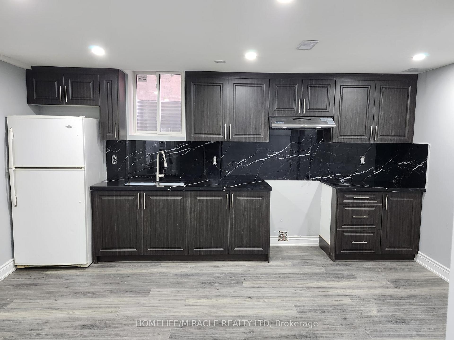 Photo 1 of 11 Streamline Drive, Brampton, Madoc — HOMEH