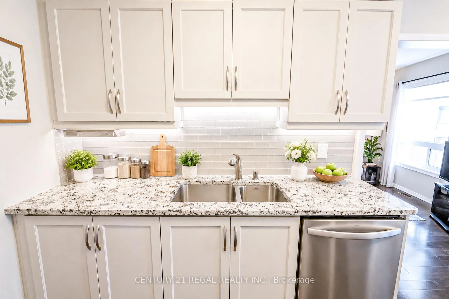 Photo 15 of 46 Blacksmith Lane, Whitby, Williamsburg — HOMEH