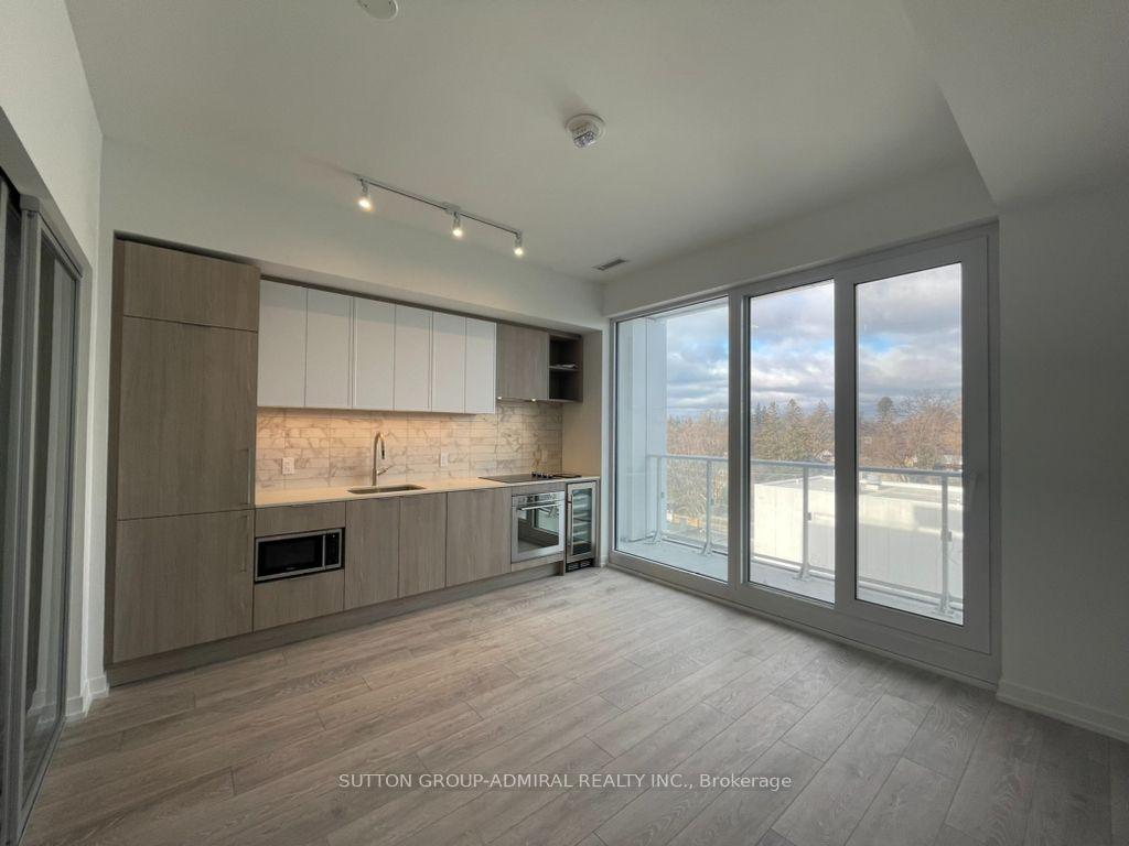 Photo 1 of Unit 719, 2022 Bathurst Street, Toronto, Humewood-Cedarvale — HOMEH