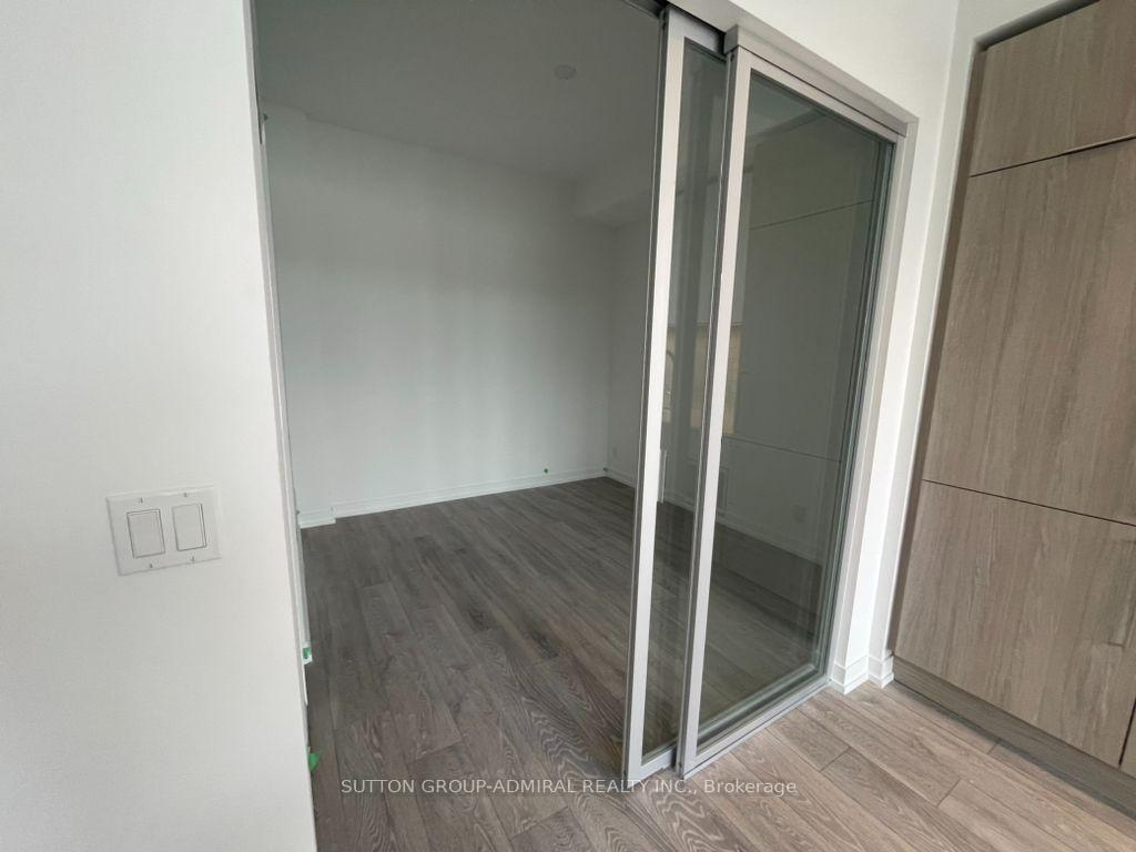 Photo 4 of Unit 719, 2022 Bathurst Street, Toronto, Humewood-Cedarvale — HOMEH