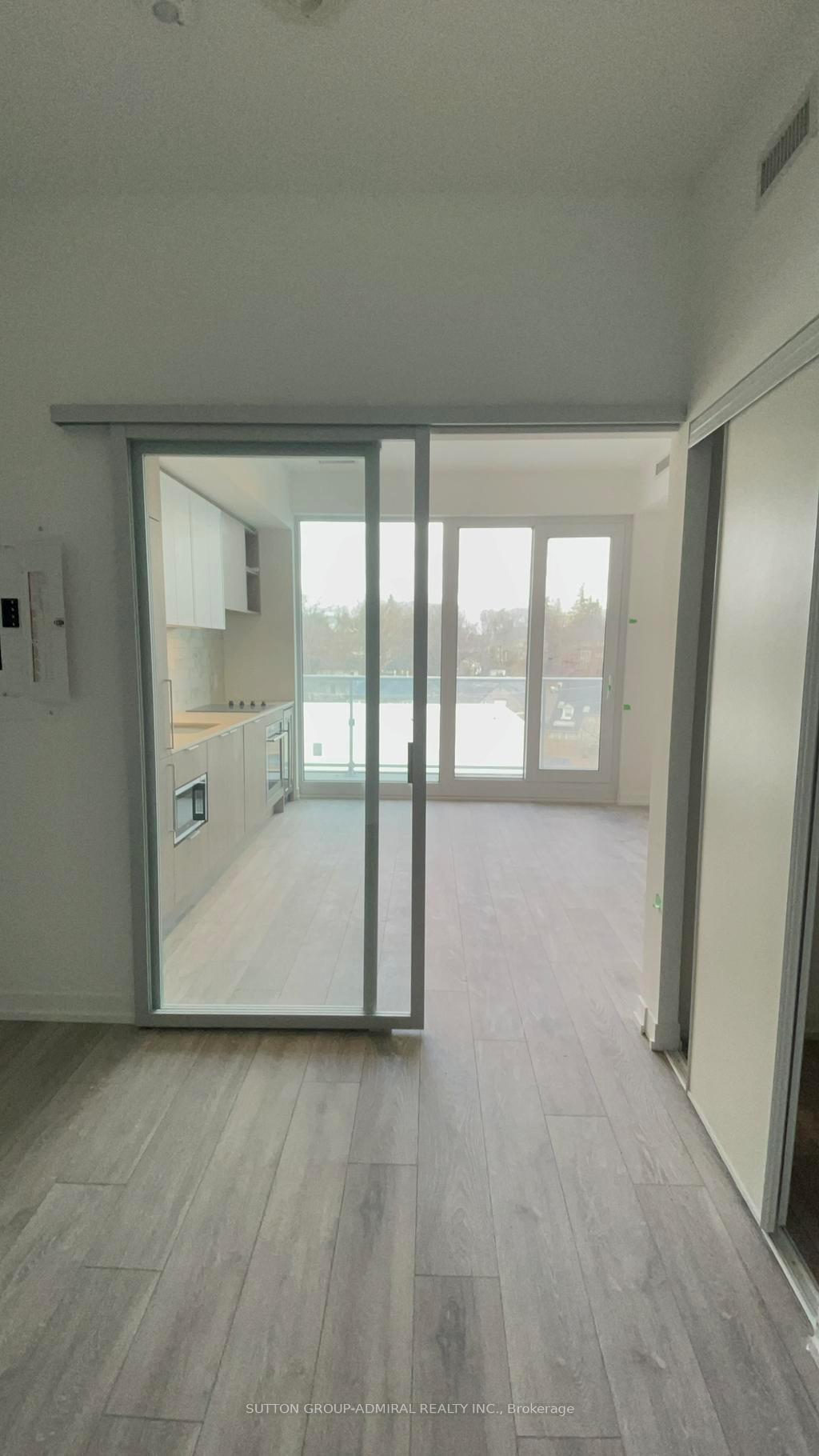 Photo 8 of Unit 719, 2022 Bathurst Street, Toronto, Humewood-Cedarvale — HOMEH