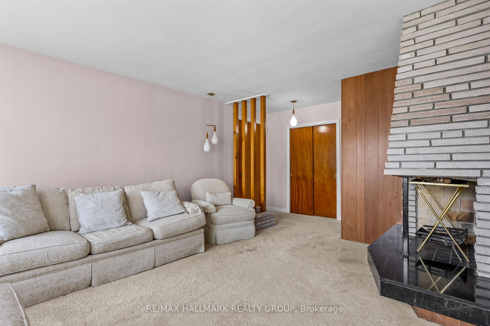 Photo 8 of 492 Vernon Avenue, Ottawa, Castle Heights — HOMEH