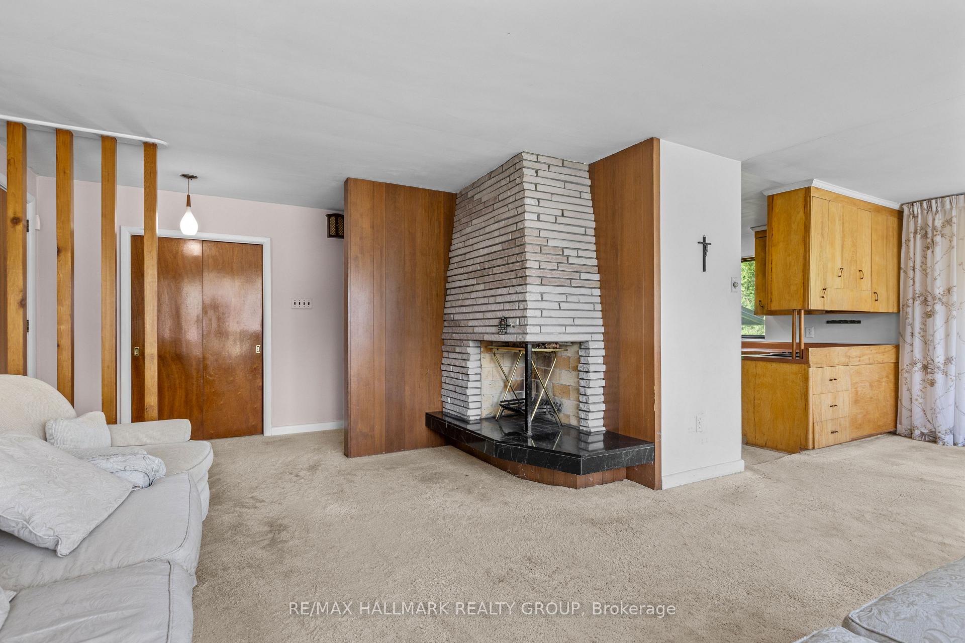 Photo 9 of 492 Vernon Avenue, Ottawa, Castle Heights — HOMEH
