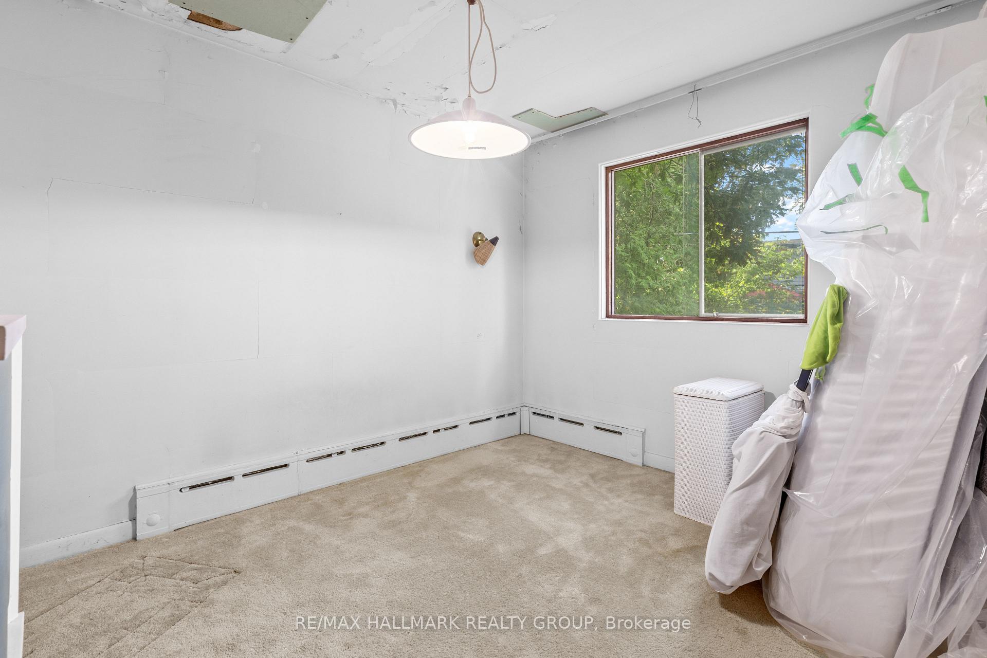 Photo 14 of 492 Vernon Avenue, Ottawa, Castle Heights — HOMEH