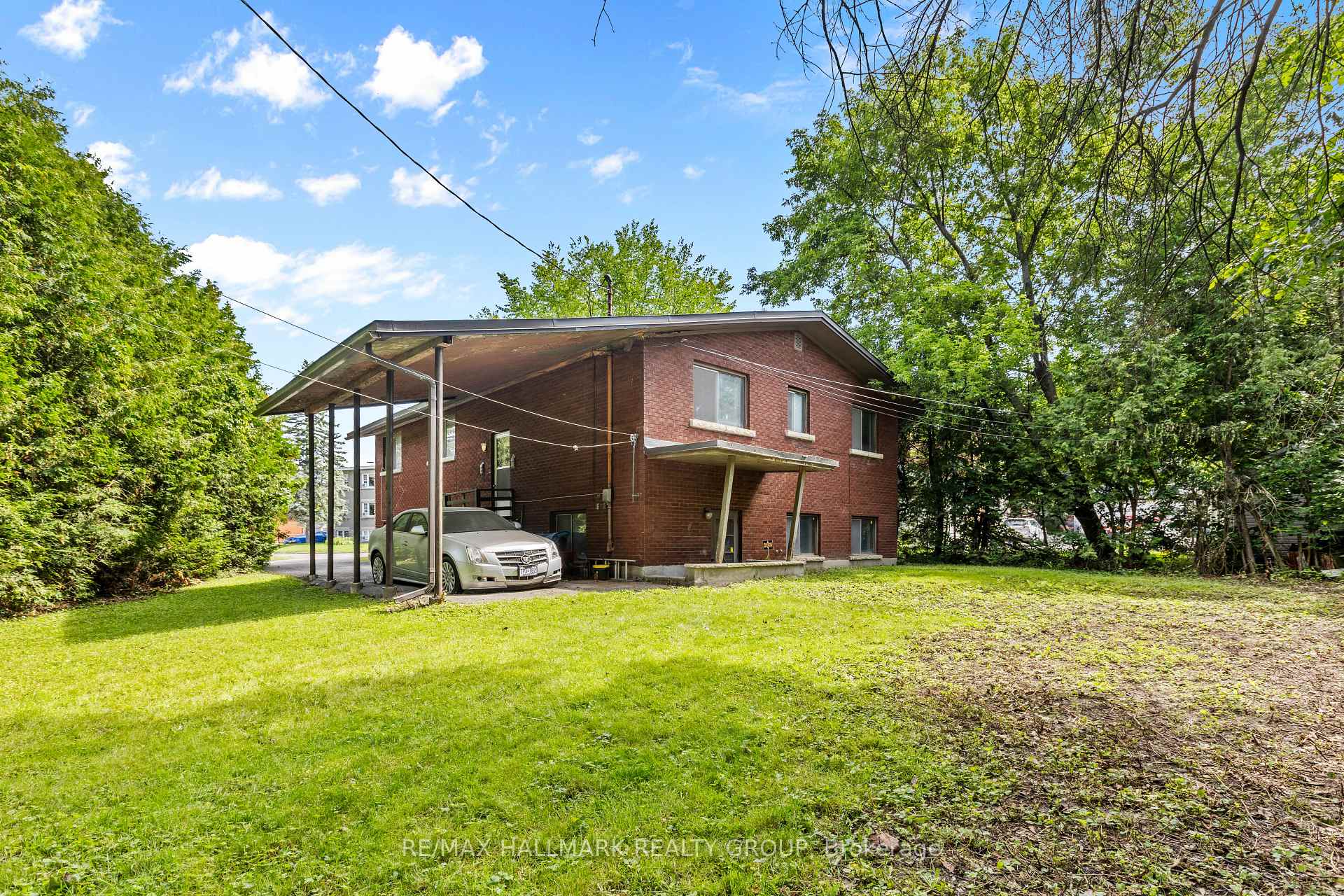 Photo 32 of 492 Vernon Avenue, Ottawa, Castle Heights — HOMEH