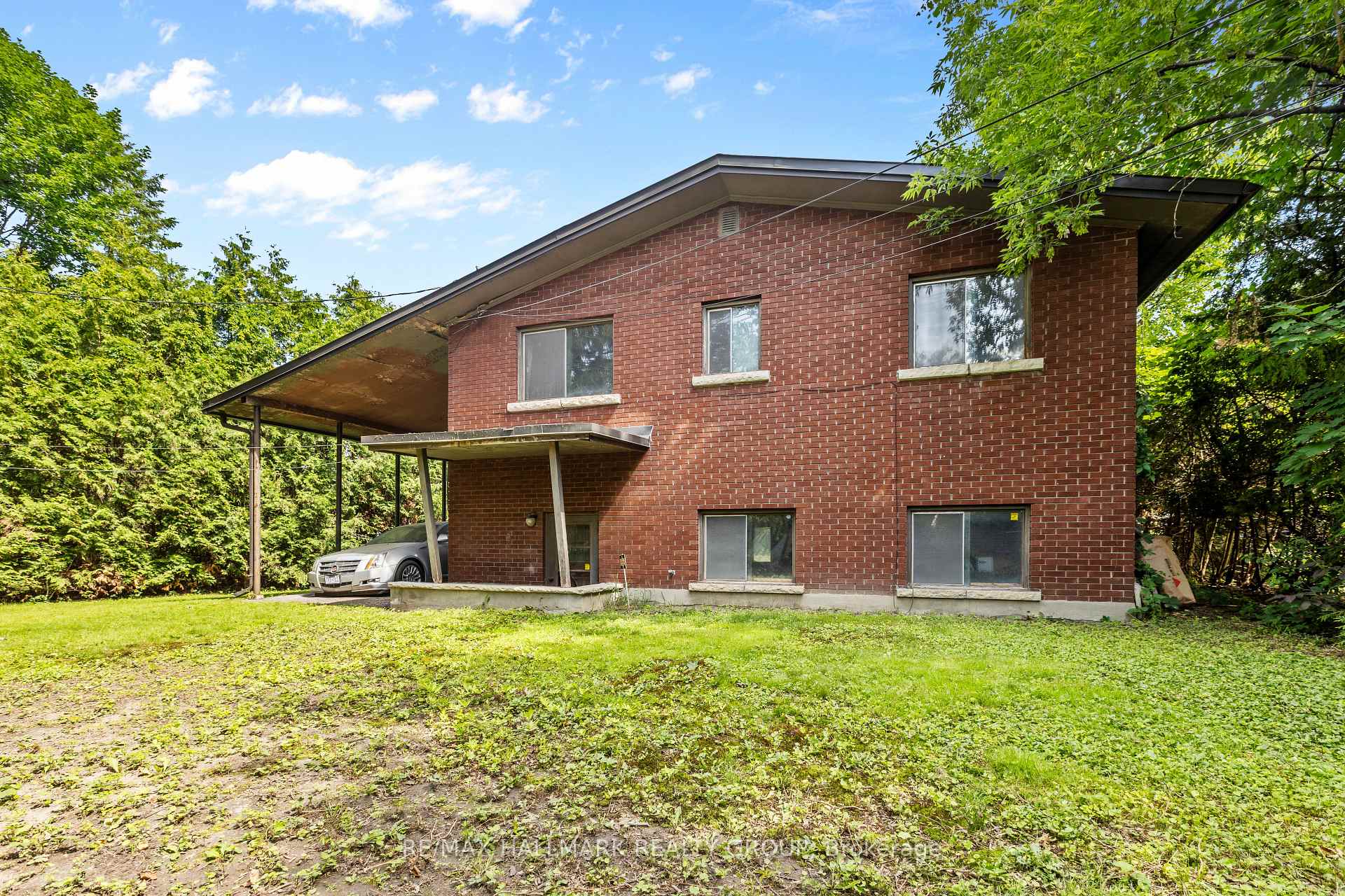 Photo 34 of 492 Vernon Avenue, Ottawa, Castle Heights — HOMEH
