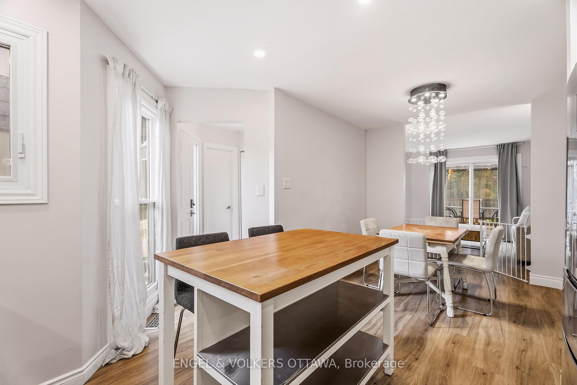 Photo 9 of 38 Compata Way, Ottawa, Blackburn Hamlet (South) — HOMEH