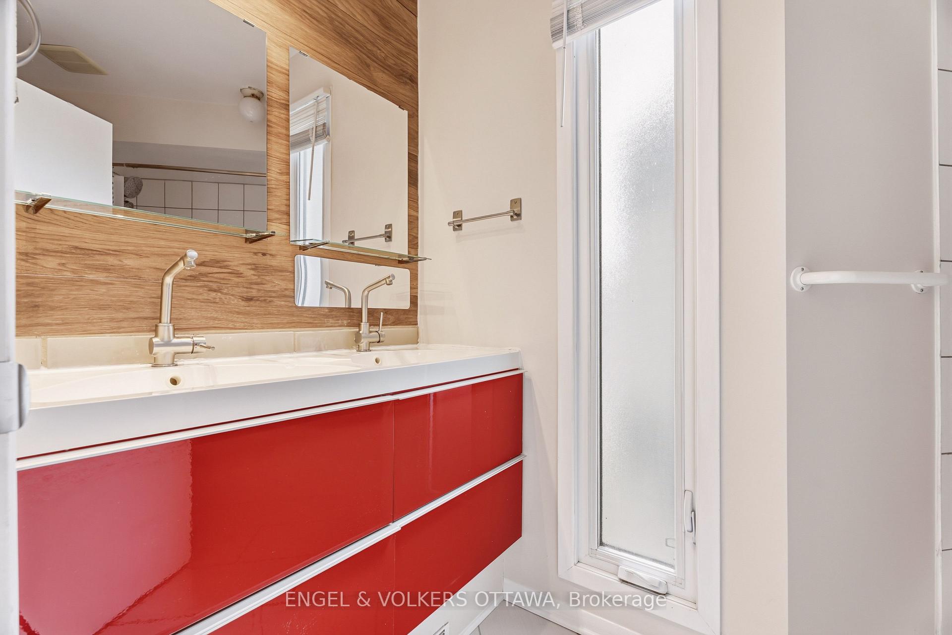 Photo 27 of 38 Compata Way, Ottawa, Blackburn Hamlet (South) — HOMEH