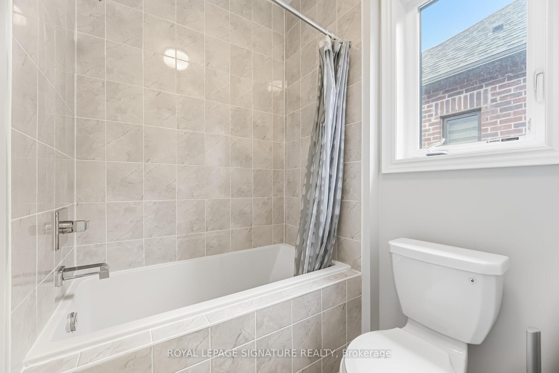 Photo 43 of 78 Bearberry Road, Springwater, Midhurst — HOMEH
